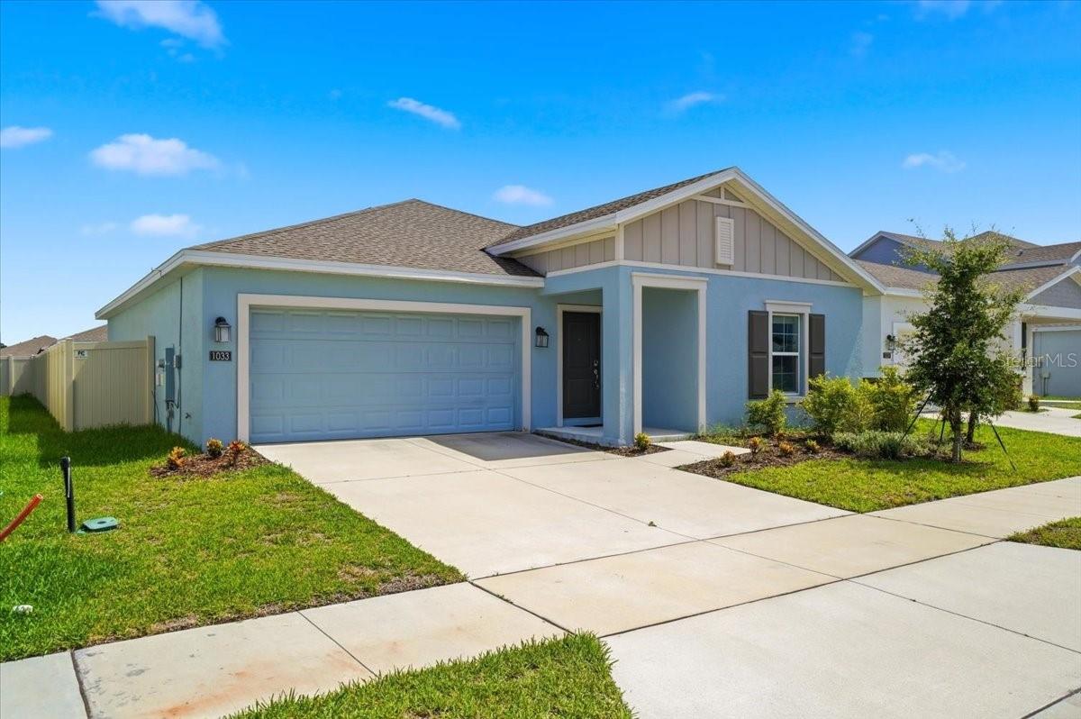 1033 HOLDEN WAY, EAGLE LAKE, FL — photo 2