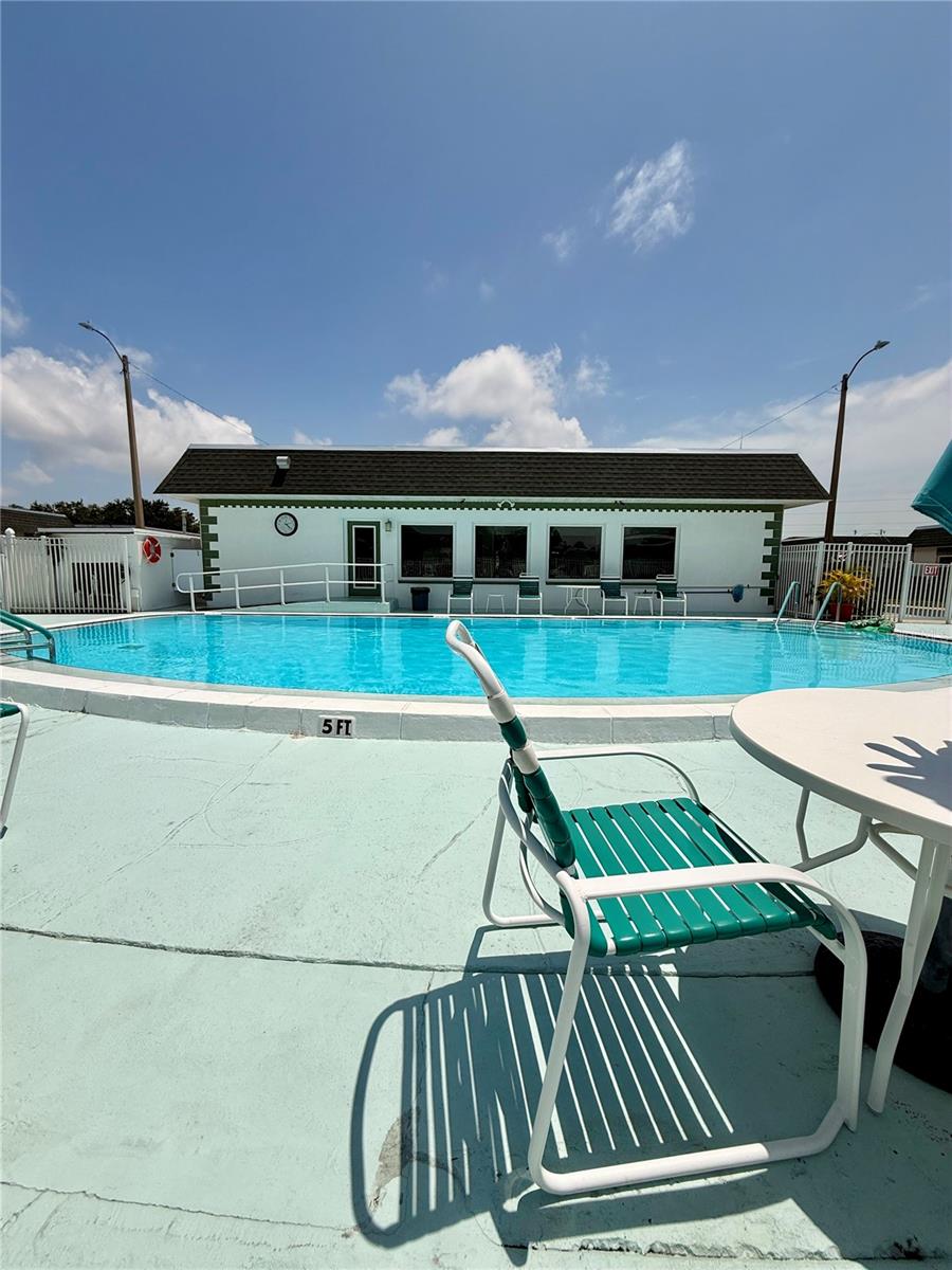7847 39TH TER N, ST PETERSBURG, FL — photo 18