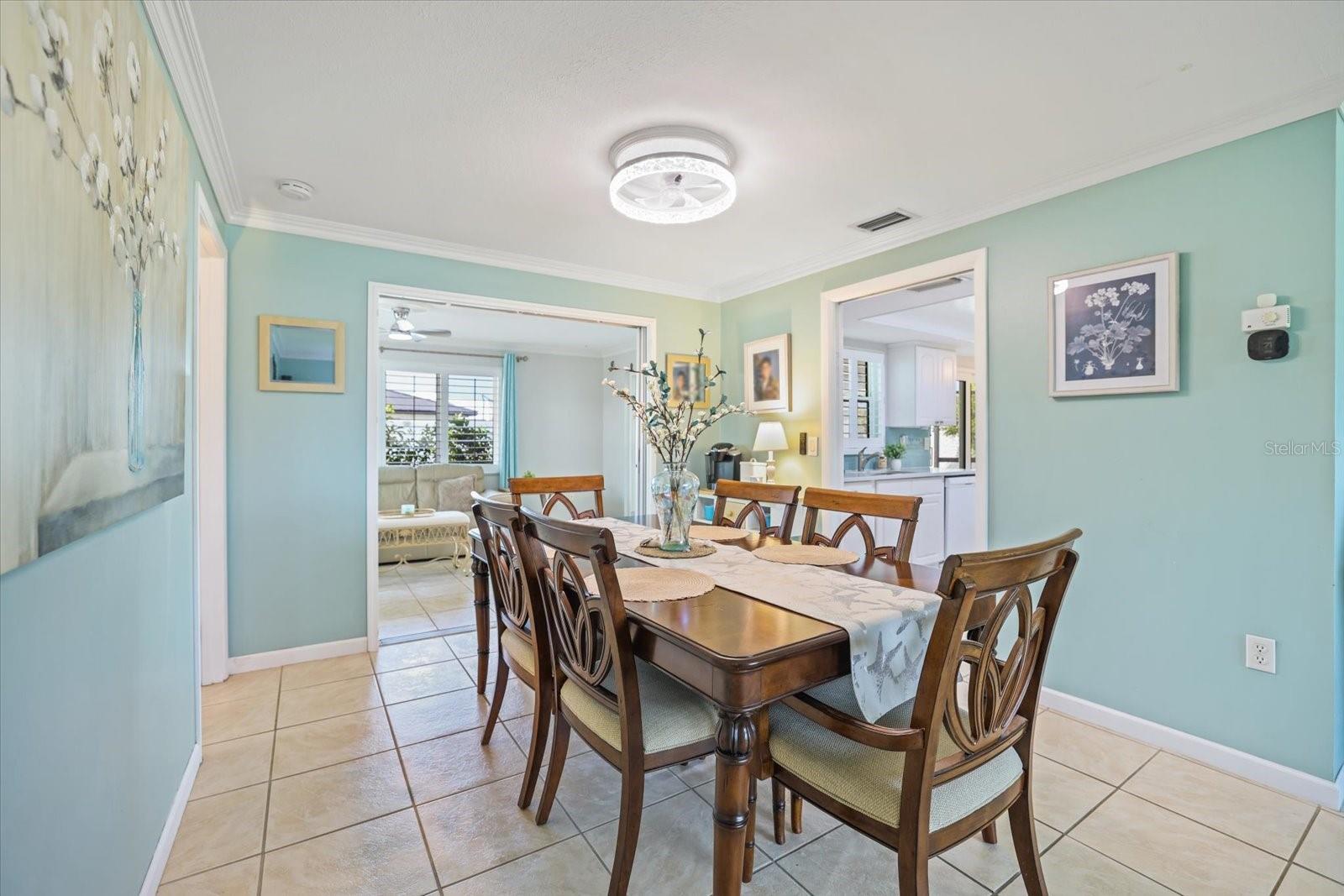 1330 CAMBRIDGE DR, VENICE, FL — photo 10