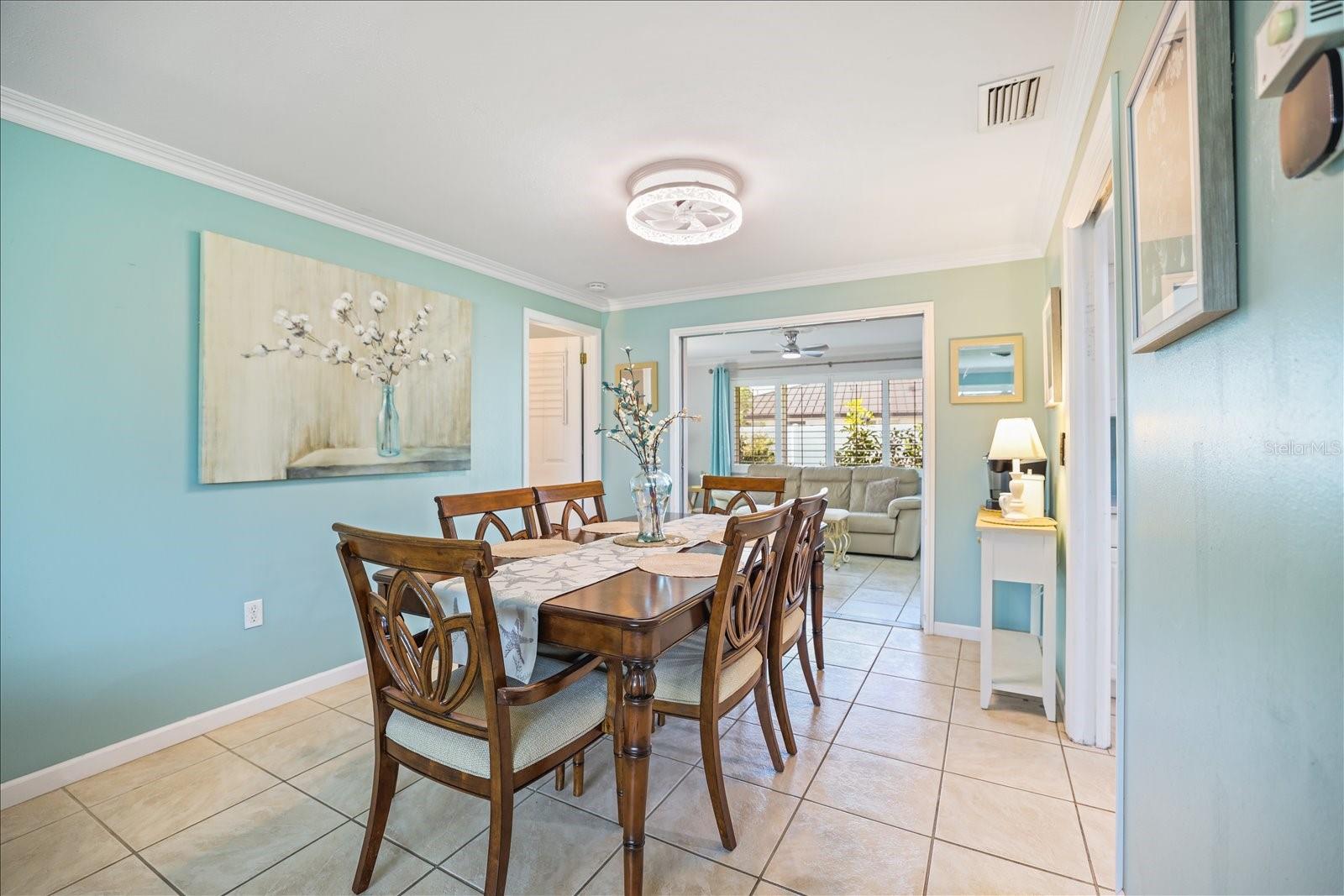 1330 CAMBRIDGE DR, VENICE, FL — photo 11