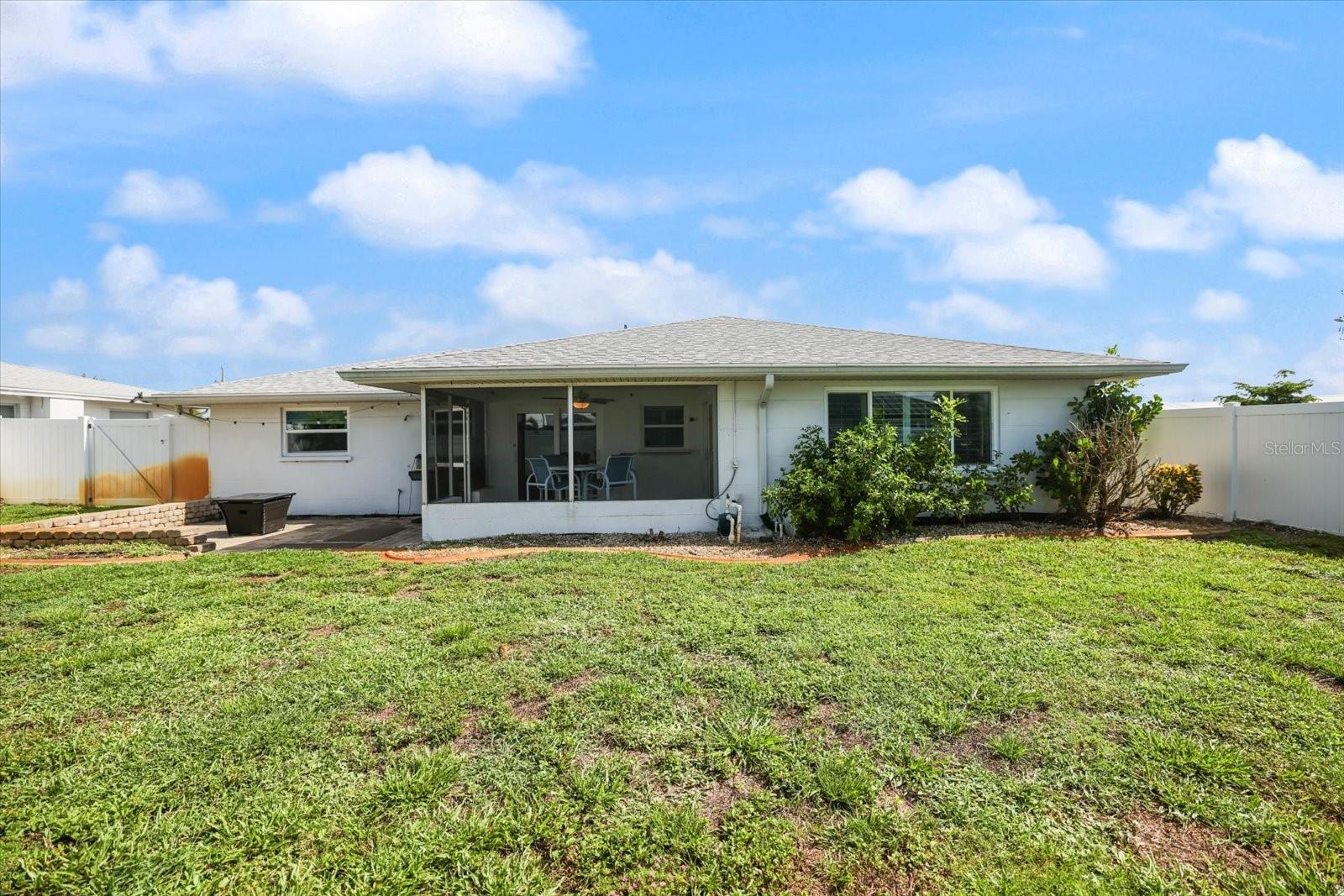 1330 CAMBRIDGE DR, VENICE, FL — photo 28