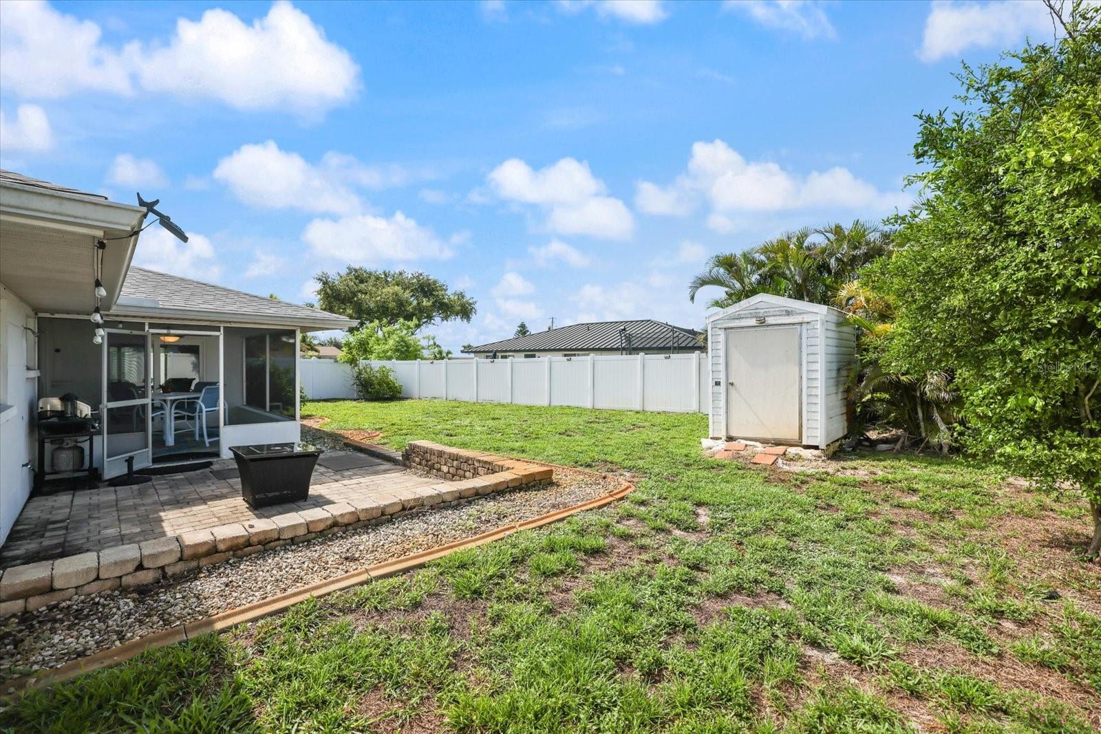1330 CAMBRIDGE DR, VENICE, FL — photo 30