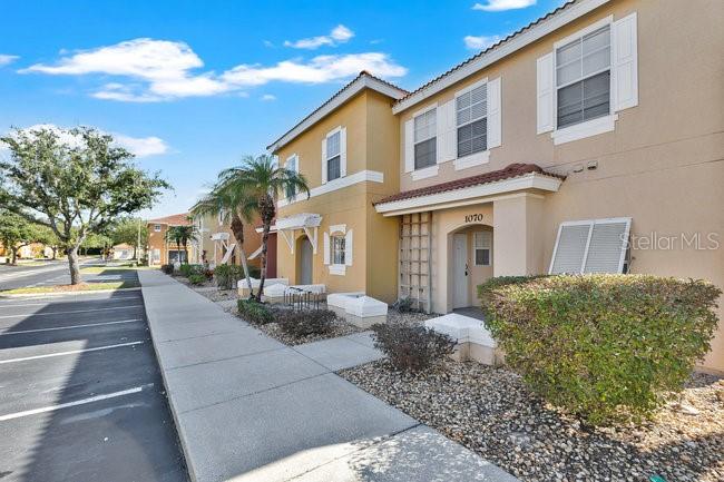 1070 PARK RIDGE CIR, KISSIMMEE, FL — photo 2