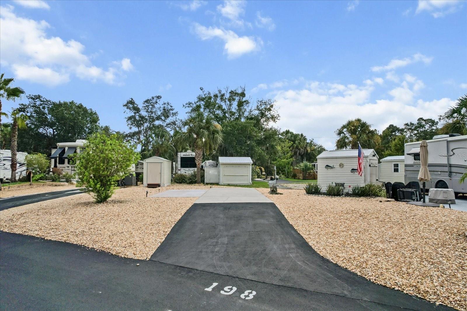 10173 SUNCOAST BLVD #Lot 198, CRYSTAL RIVER, FL
