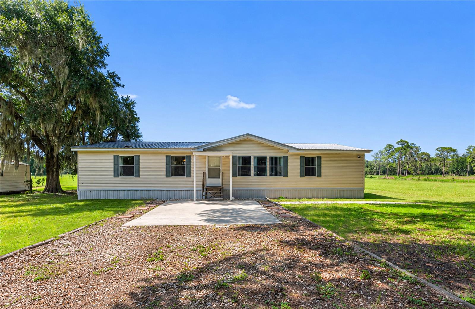 2806 LAWRENCE RD, PLANT CITY, FL — photo 2