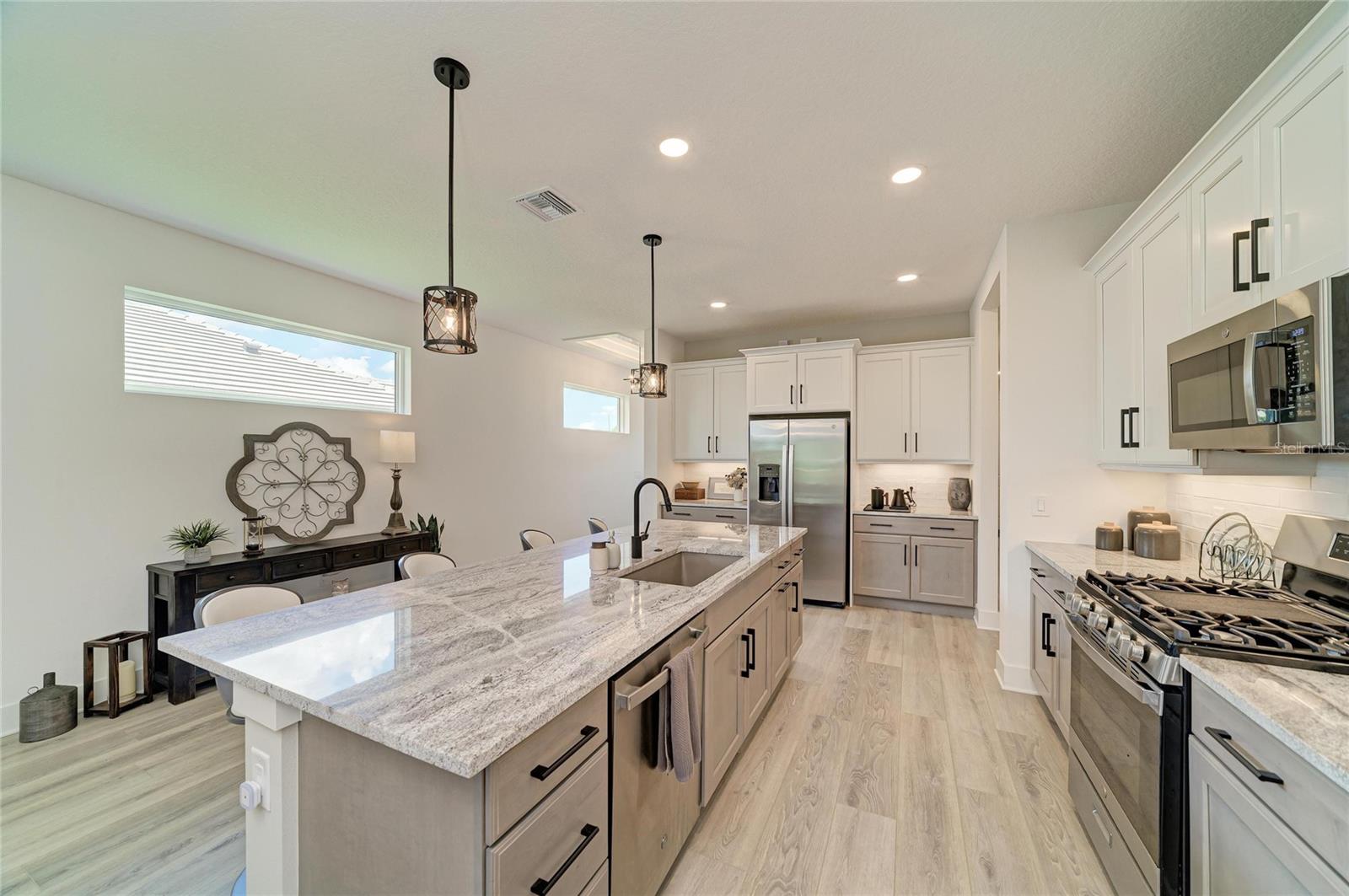 1047 WATERLINE COURT, SARASOTA, FL — photo 12