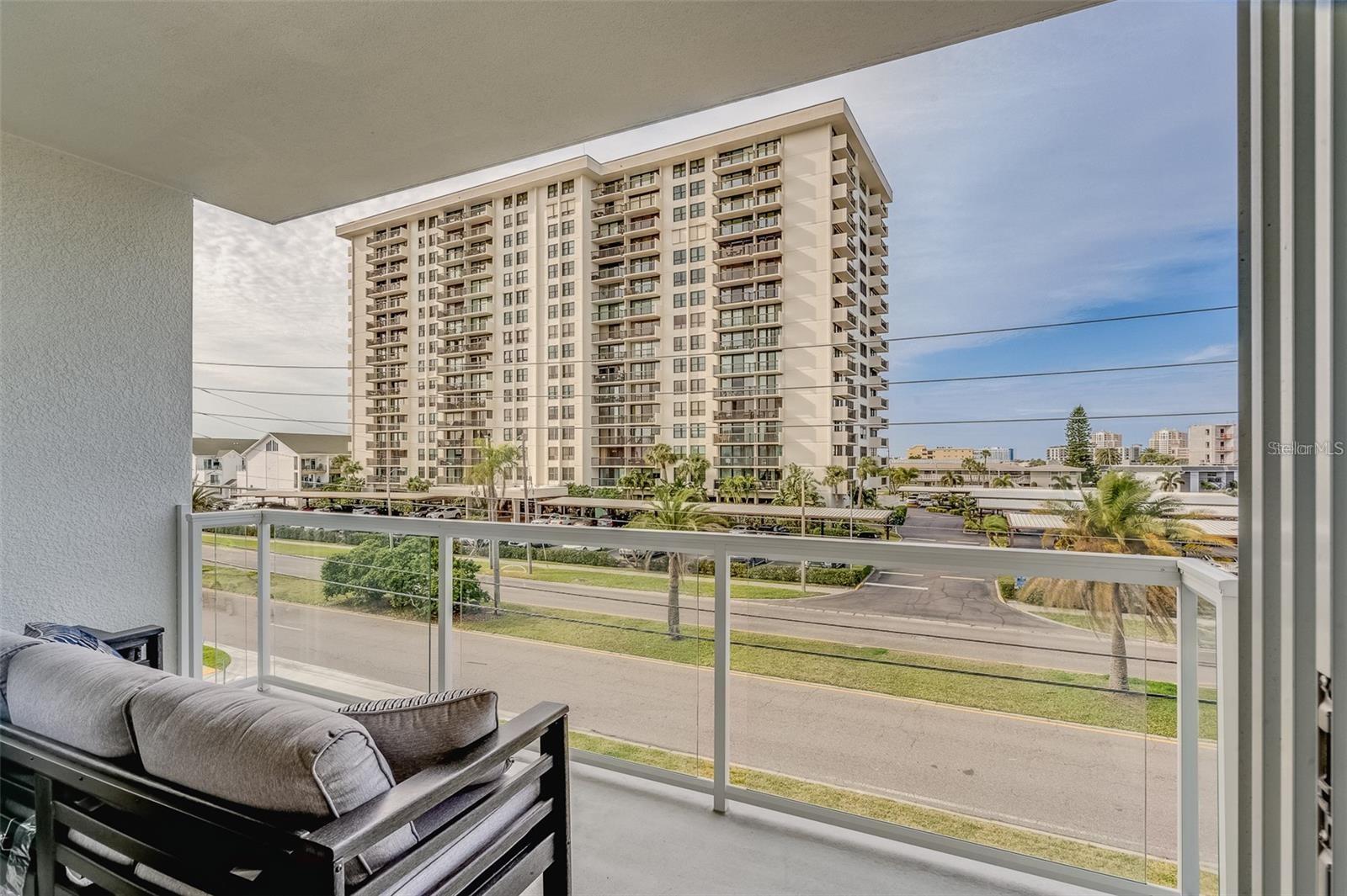 415 ISLAND WAY #311, CLEARWATER, FL — photo 2