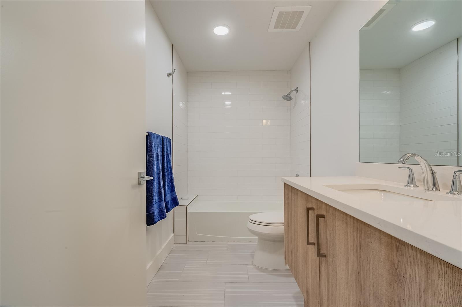 415 ISLAND WAY #311, CLEARWATER, FL — photo 25