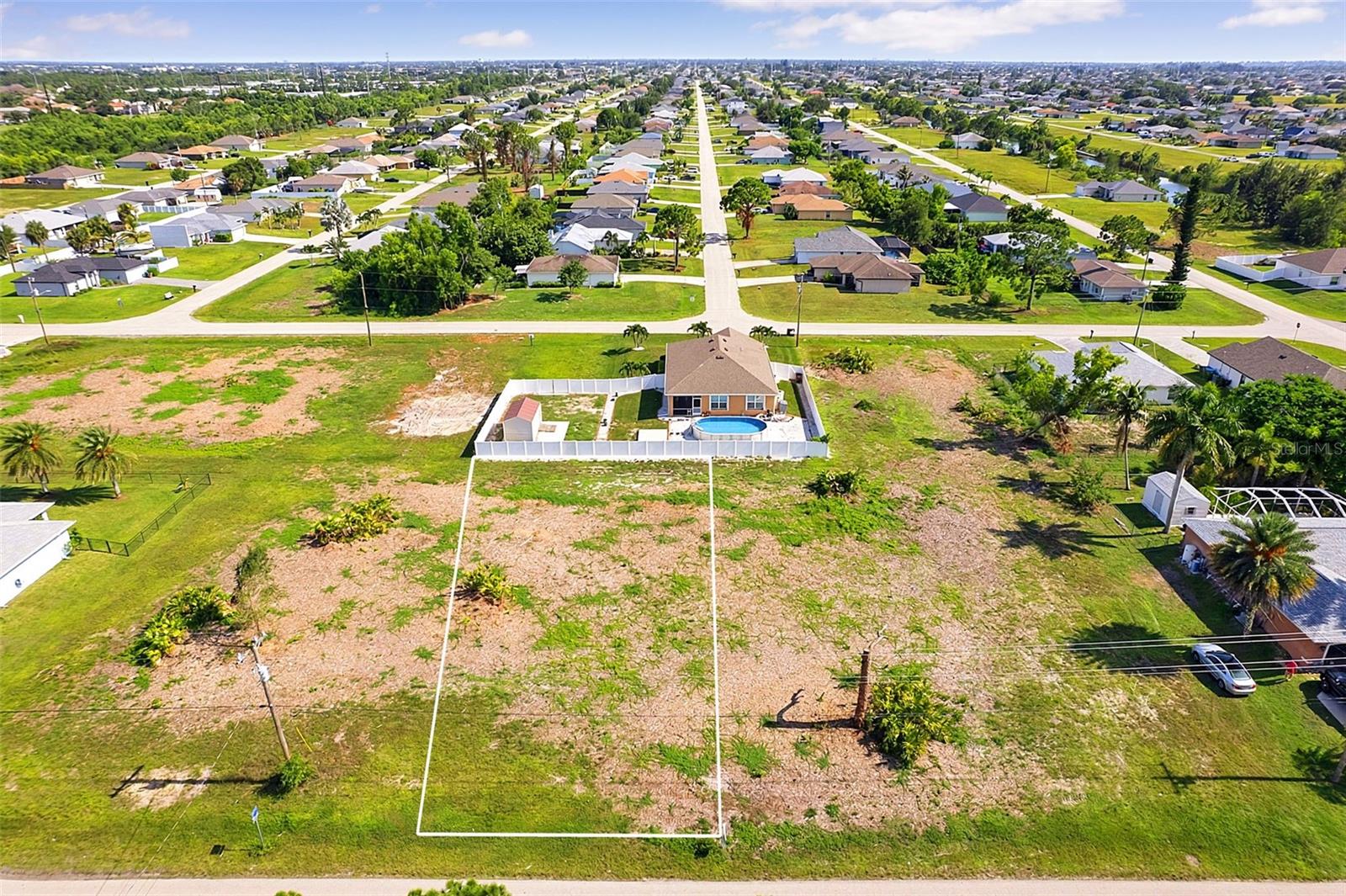 614 JACARANDA PKWY E, CAPE CORAL, FL