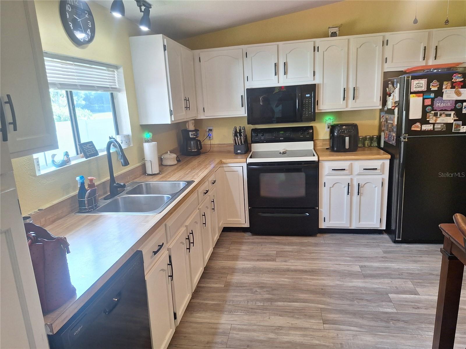 3755 SE 139TH ST, SUMMERFIELD, FL — photo 6