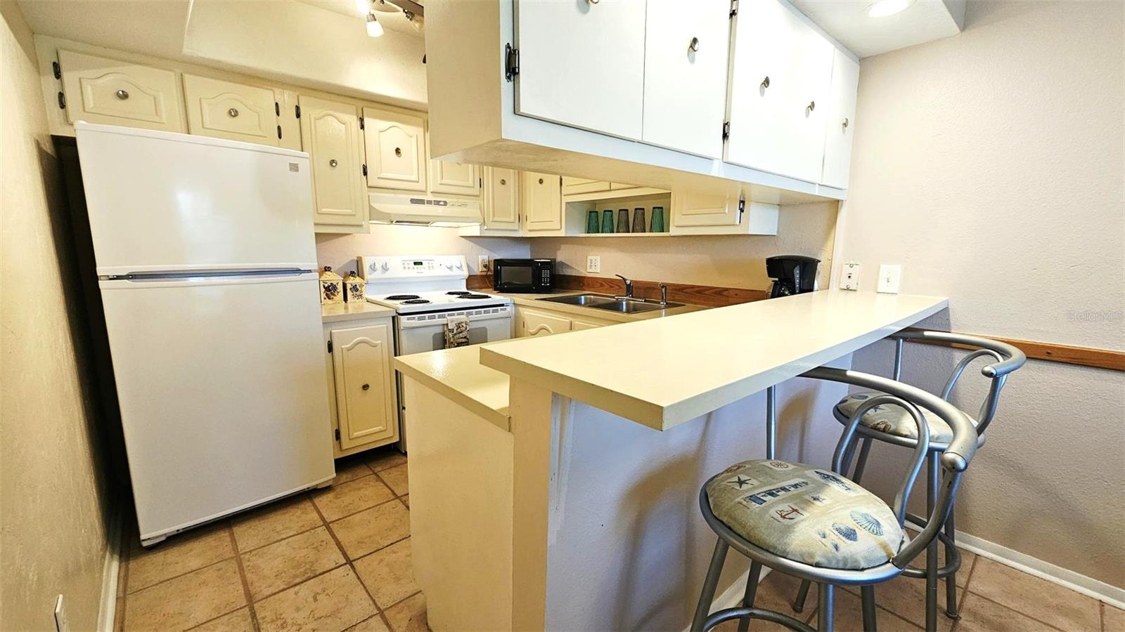 3586 CAPE HAZE DR #B4, ROTONDA WEST, FL — photo 17