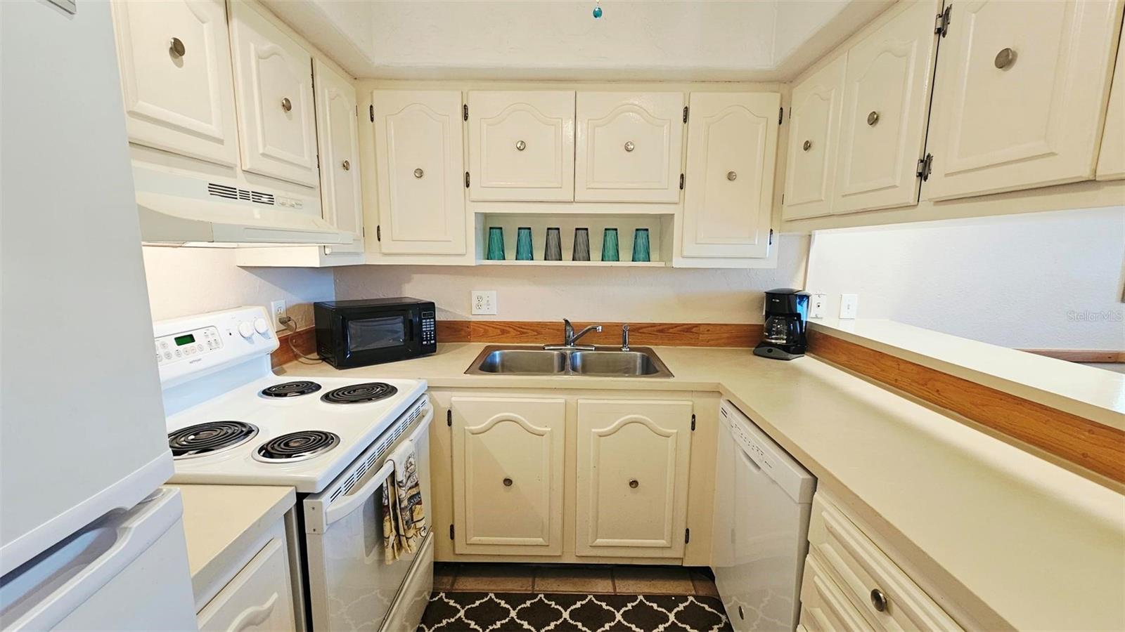 3586 CAPE HAZE DR #B4, ROTONDA WEST, FL — photo 19
