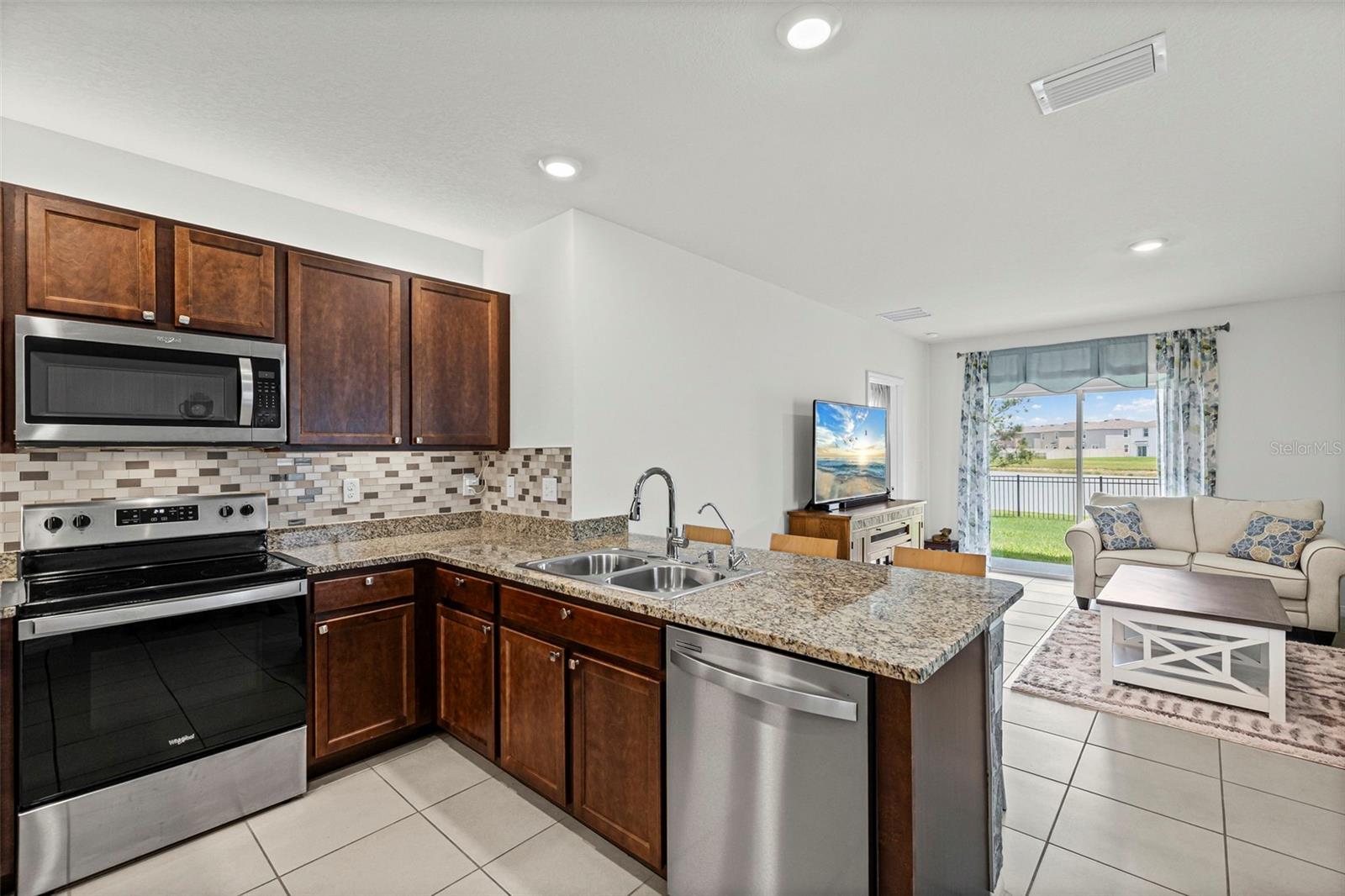 10914 PENNY GALE LOOP, SAN ANTONIO, FL — photo 11