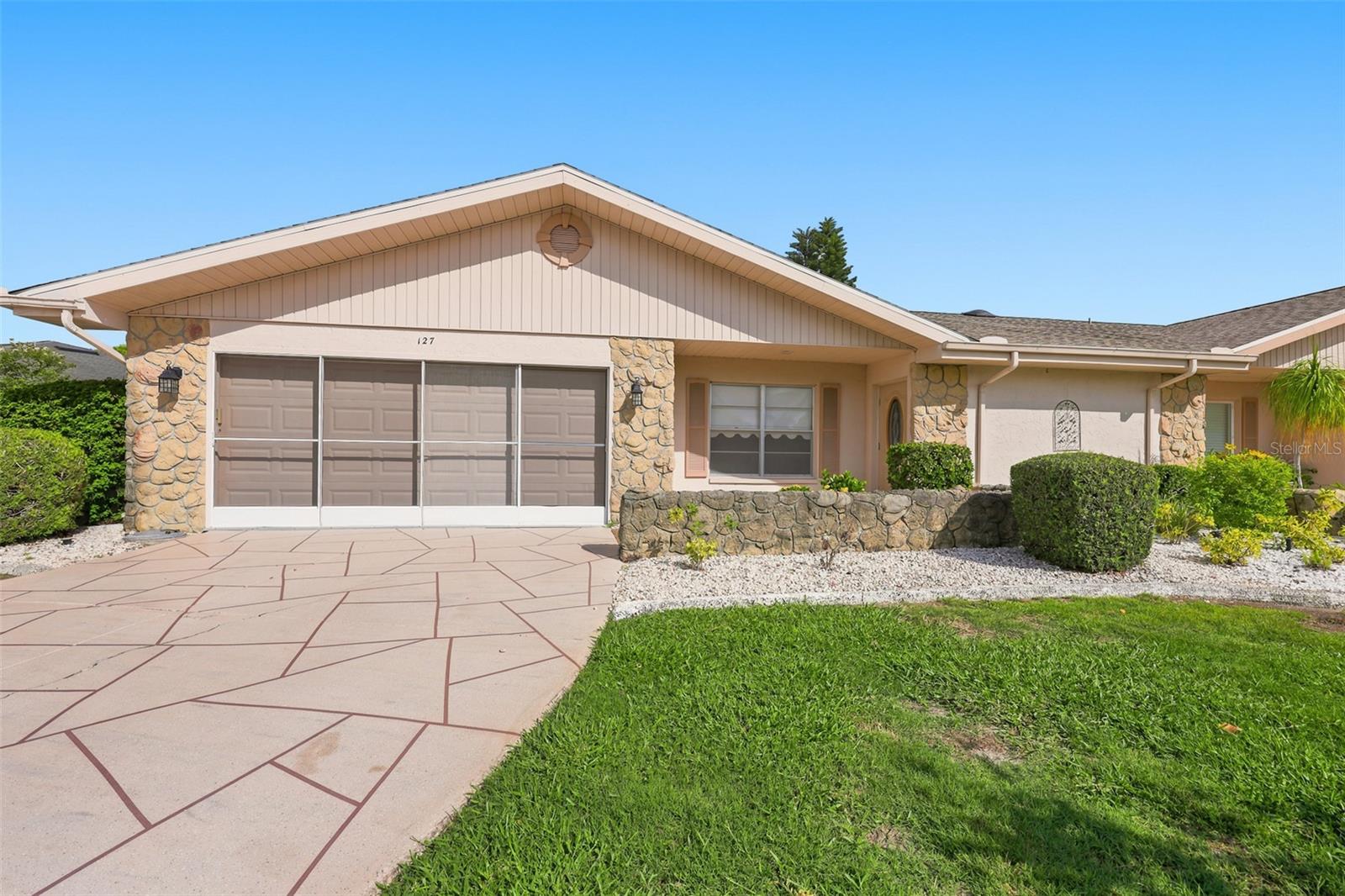 127 WINTERSONG LN, SUN CITY CENTER, FL