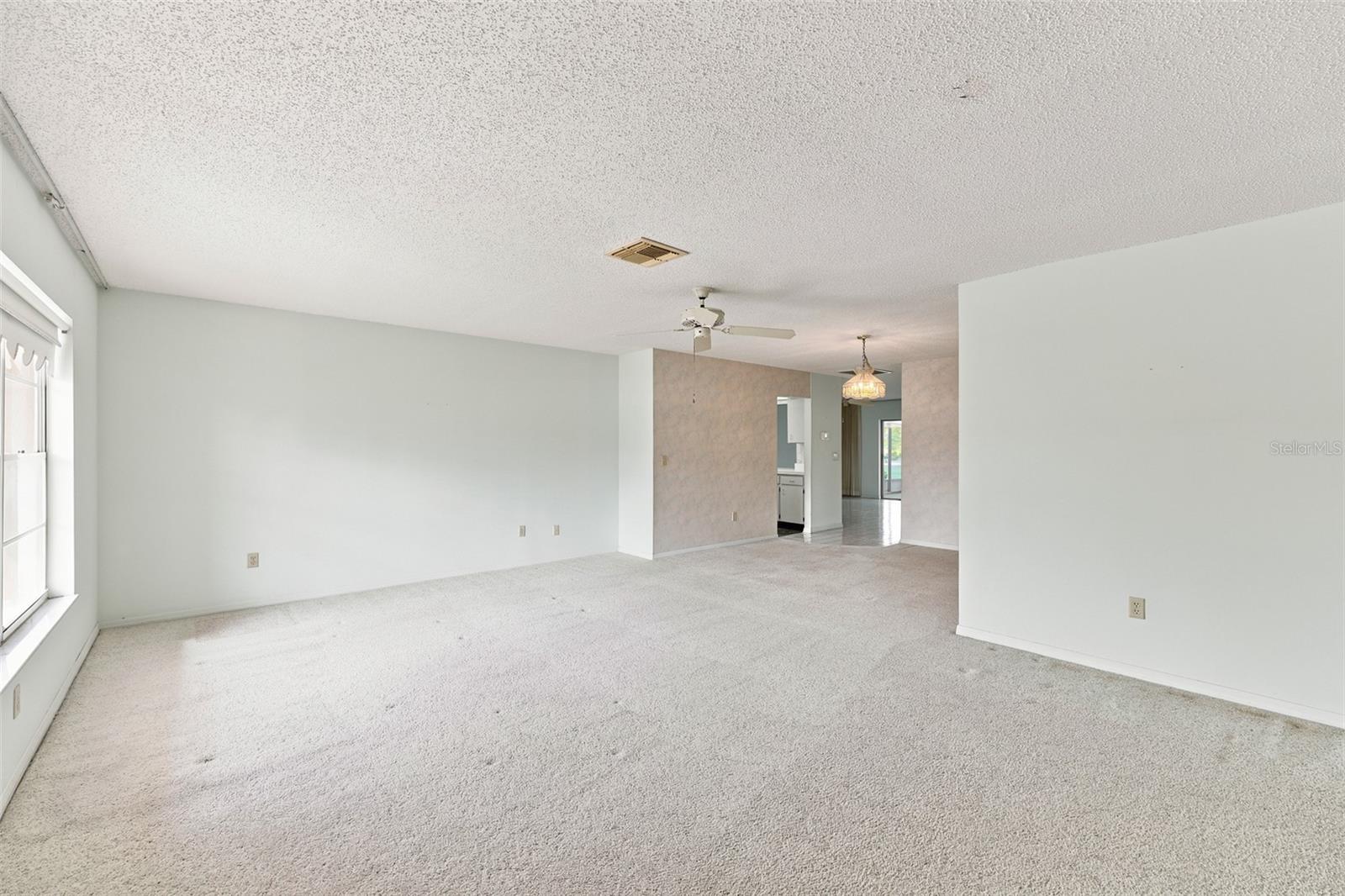 127 WINTERSONG LN, SUN CITY CENTER, FL — photo 6