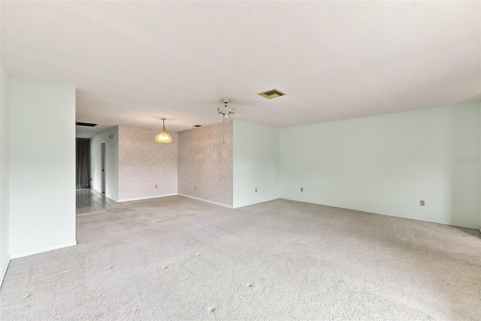 127 WINTERSONG LN, SUN CITY CENTER, FL — photo 7