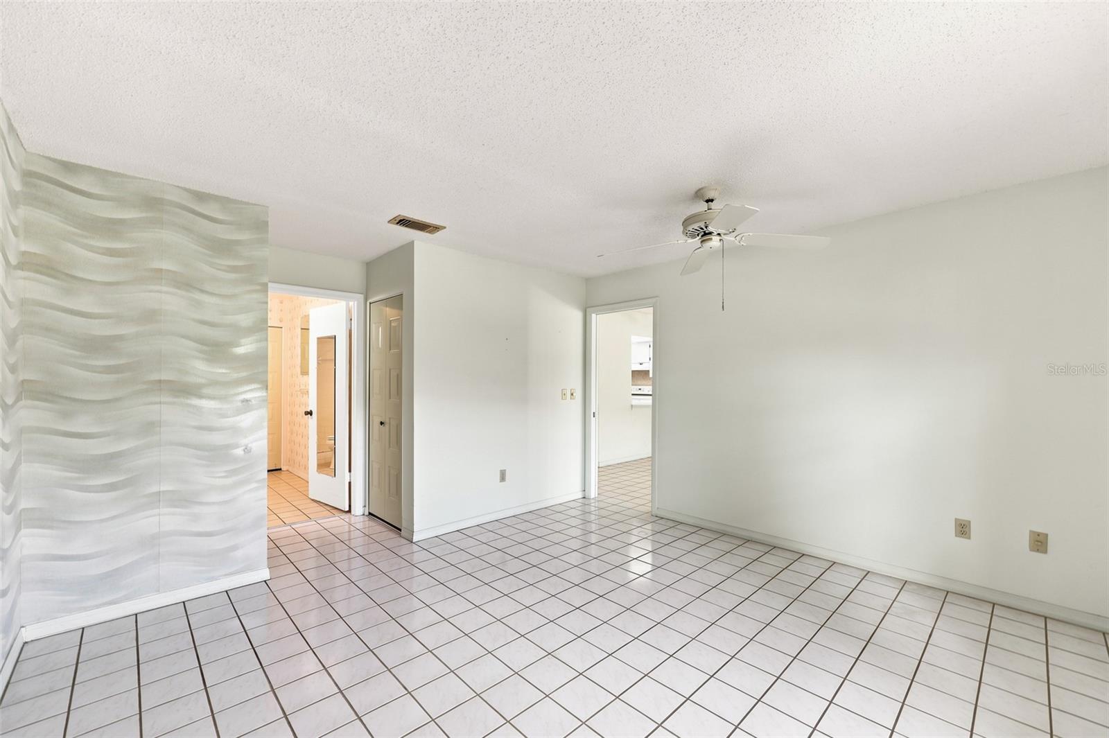 127 WINTERSONG LN, SUN CITY CENTER, FL — photo 19