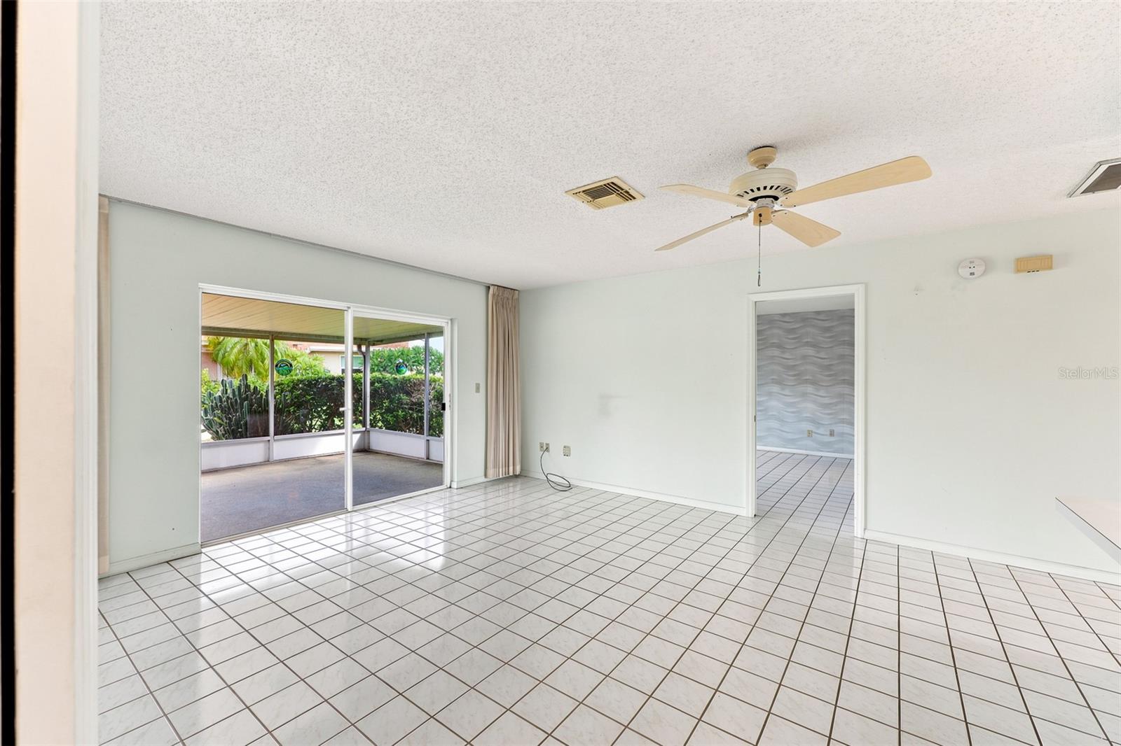 127 WINTERSONG LN, SUN CITY CENTER, FL — photo 25
