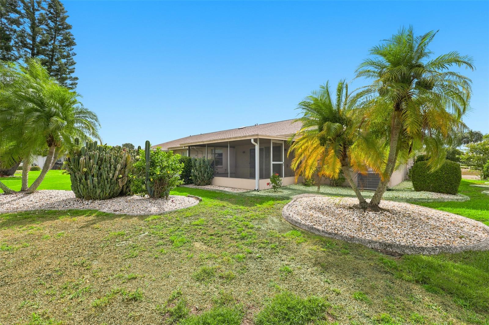 127 WINTERSONG LN, SUN CITY CENTER, FL — photo 28