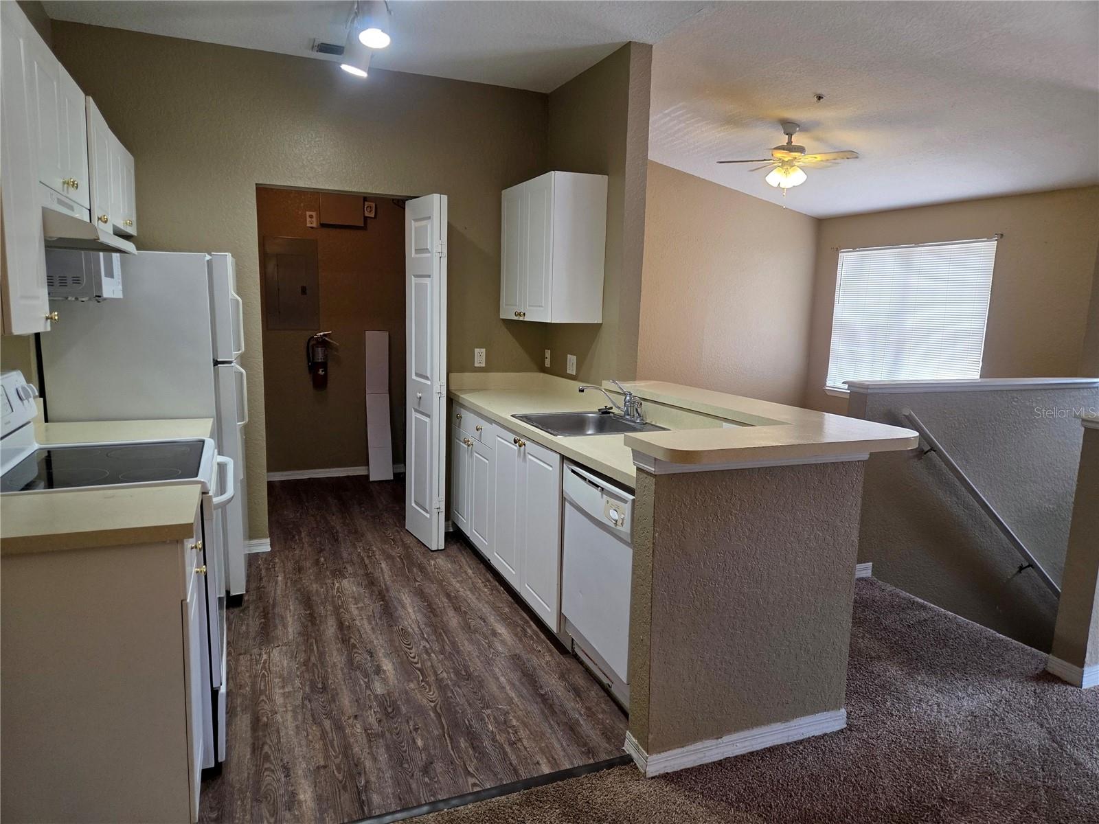 821 GRAND REGENCY POINTE #203, ALTAMONTE SPRINGS, FL — photo 3