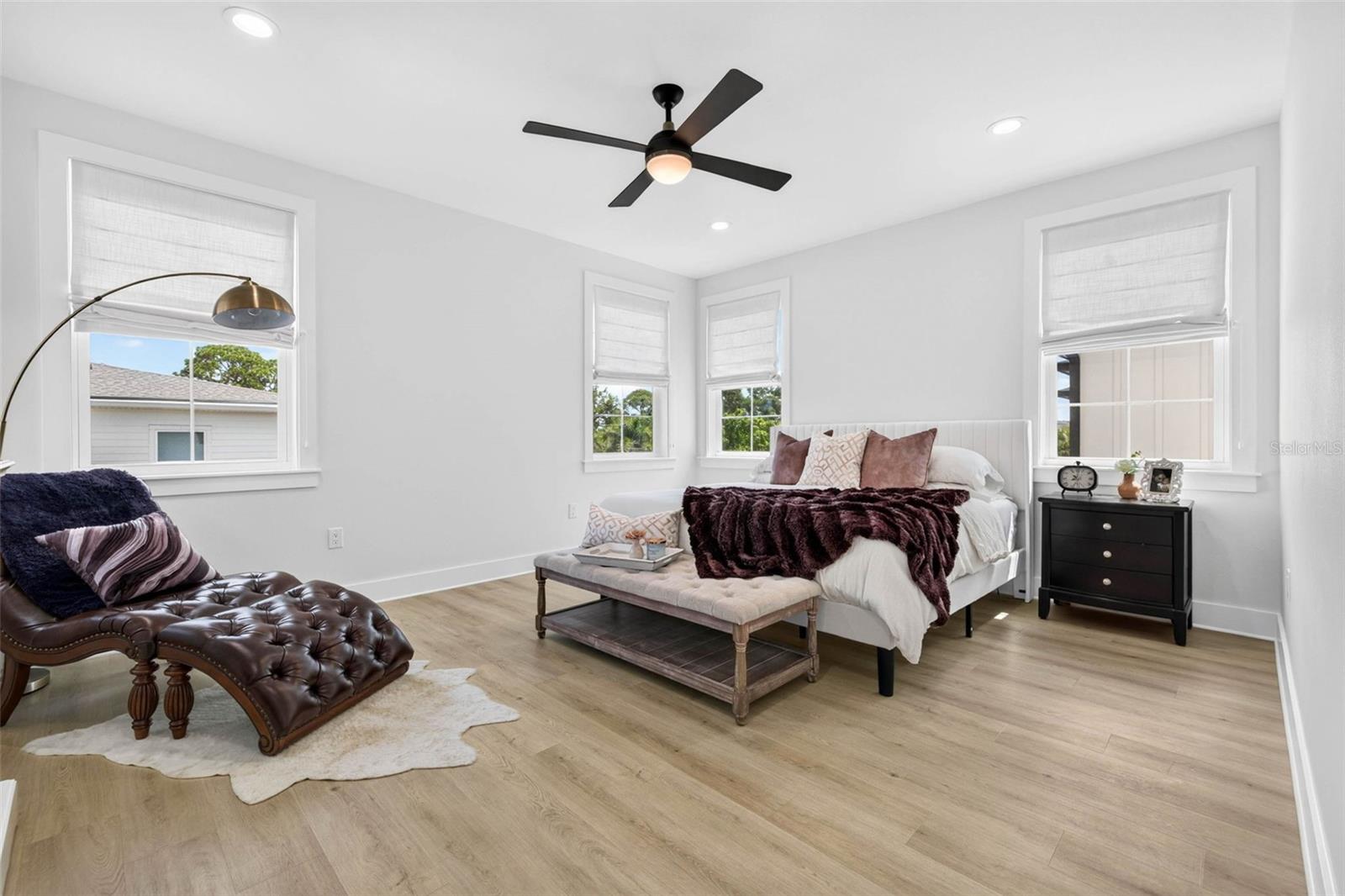 1717 MASSACHUSETTS AVE NE, ST PETERSBURG, FL — photo 27