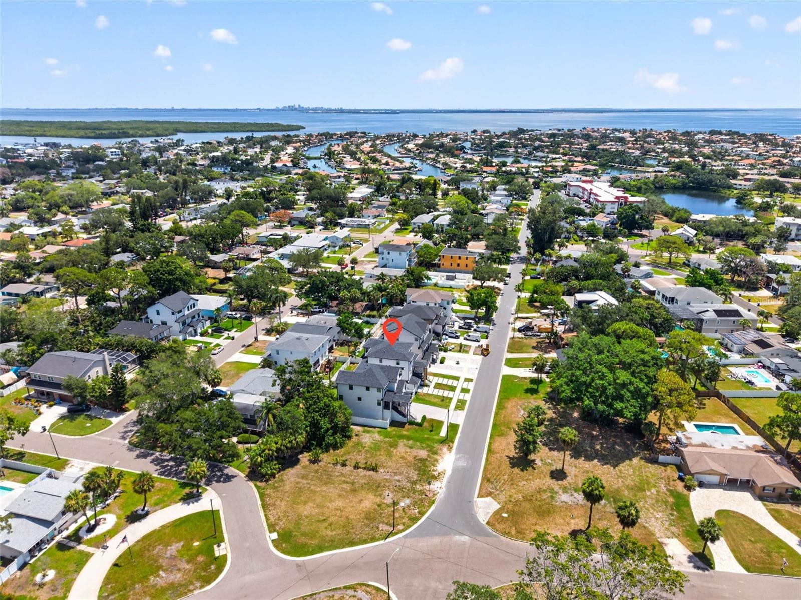 1717 MASSACHUSETTS AVE NE, ST PETERSBURG, FL — photo 40