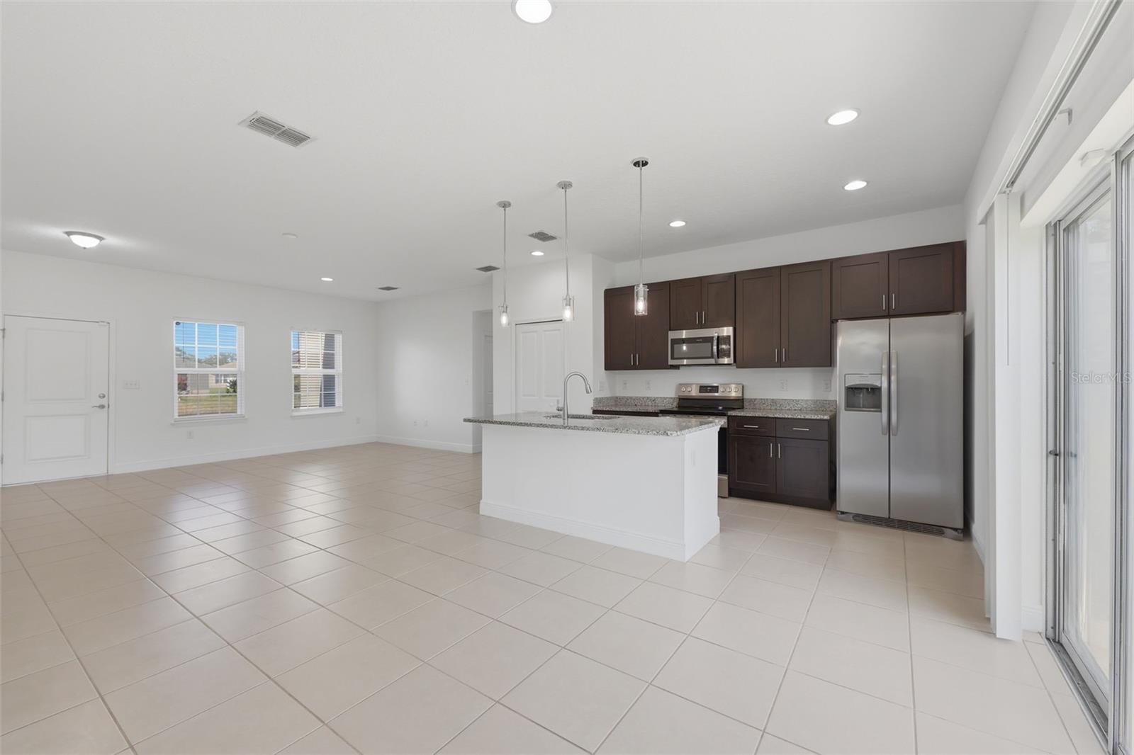 304 BEGONIA CT, POINCIANA, FL — photo 8