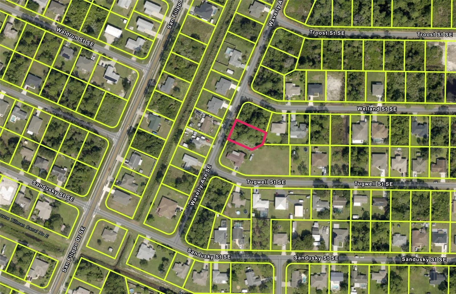 2051 WAVERLY AVE SE, PALM BAY, FL