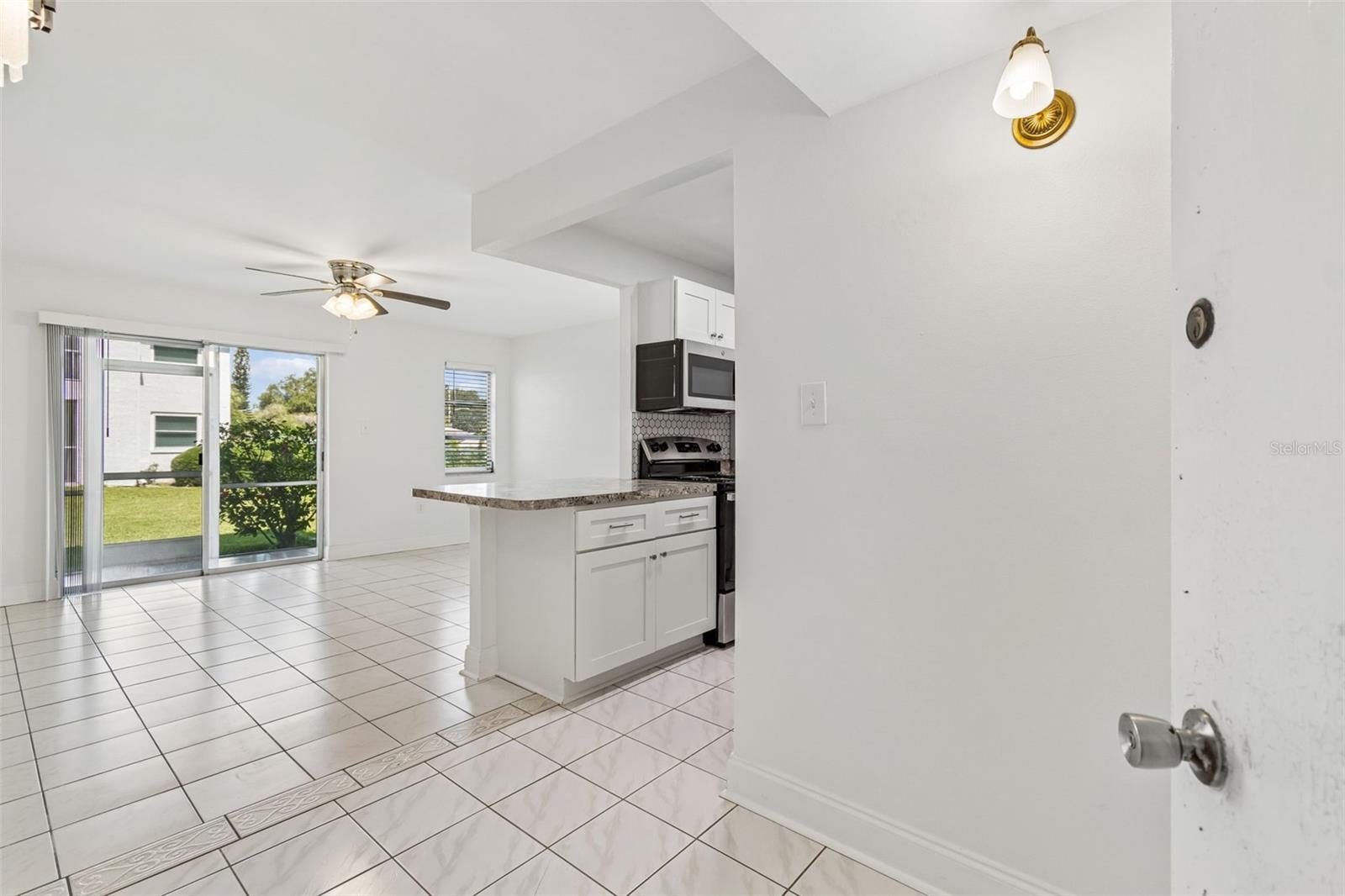 237 S MCMULLEN BOOTH RD #51, CLEARWATER, FL — photo 2
