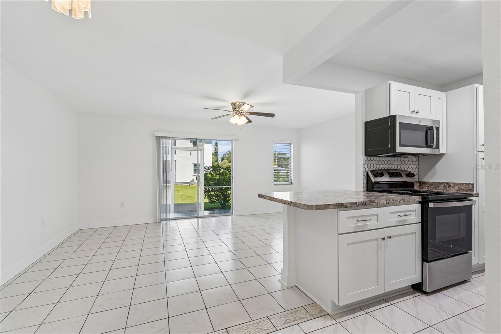 237 S MCMULLEN BOOTH RD #51, CLEARWATER, FL — photo 3