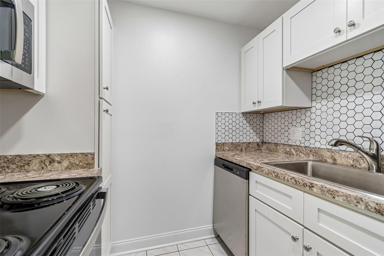 237 S MCMULLEN BOOTH RD #51, CLEARWATER, FL — photo 9