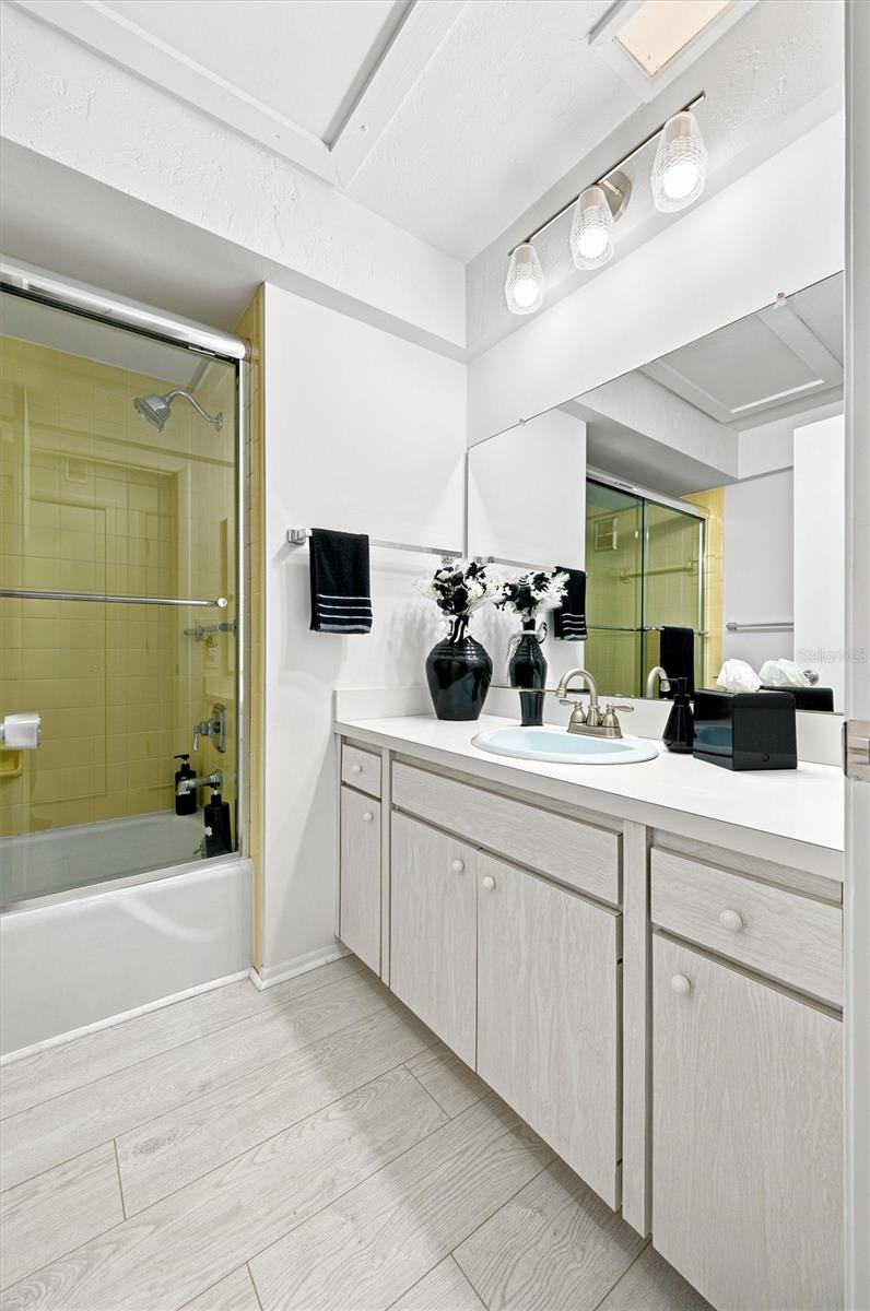 3626 MEDFORD LN #1537, SARASOTA, FL — photo 42