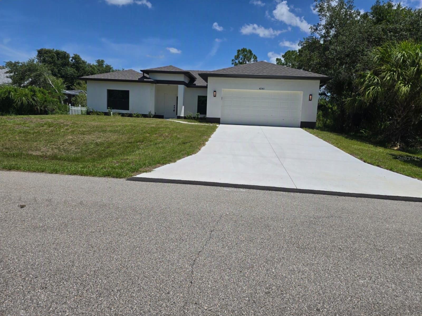 4240 LAS ALMANOS AVE, NORTH PORT, FL