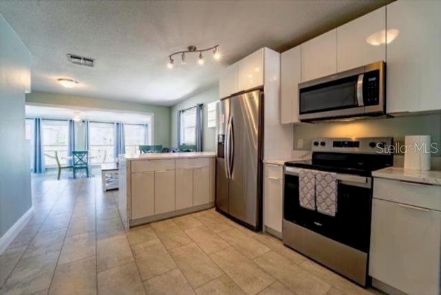 4825 FLORAMAR TER, NEW PORT RICHEY, FL — photo 3