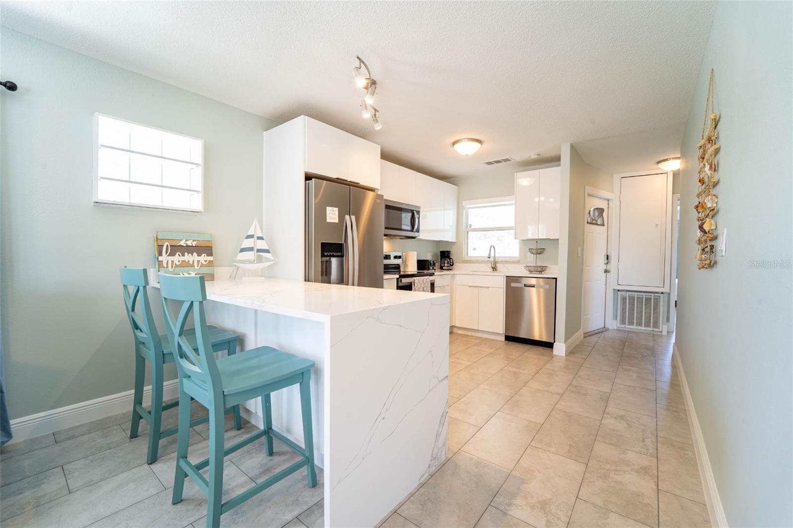 4825 FLORAMAR TER, NEW PORT RICHEY, FL — photo 4