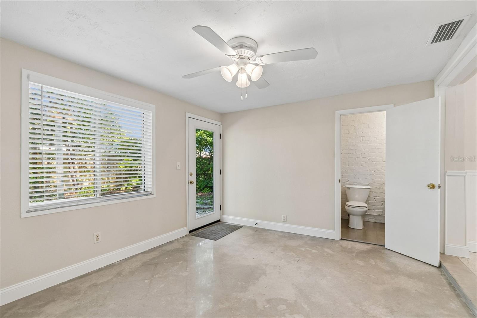 200 EVELYN AVE, CLEARWATER, FL — photo 11