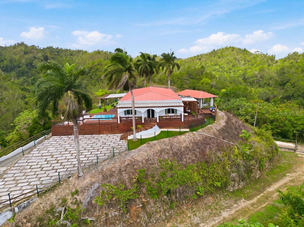 PR 129 ESPEZANZA WARD, ARECIBO, PR — photo 2