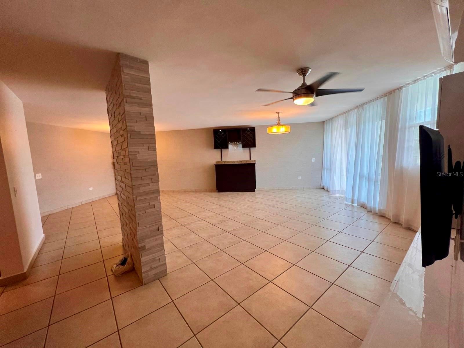 675 SERGIO CUEVAS BUSTAMANTE #401, SAN JUAN, PR — photo 3
