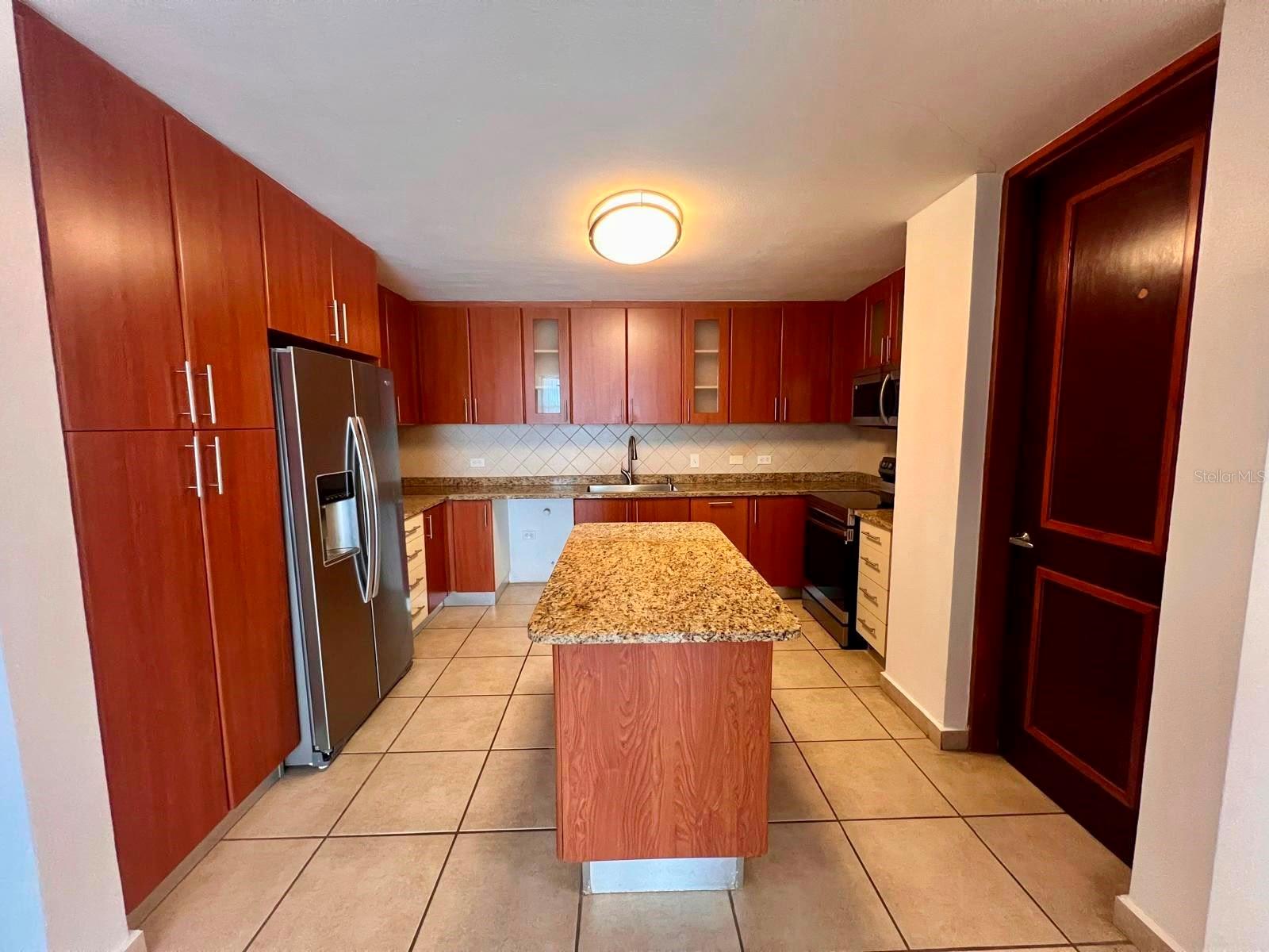 675 SERGIO CUEVAS BUSTAMANTE #401, SAN JUAN, PR — photo 4