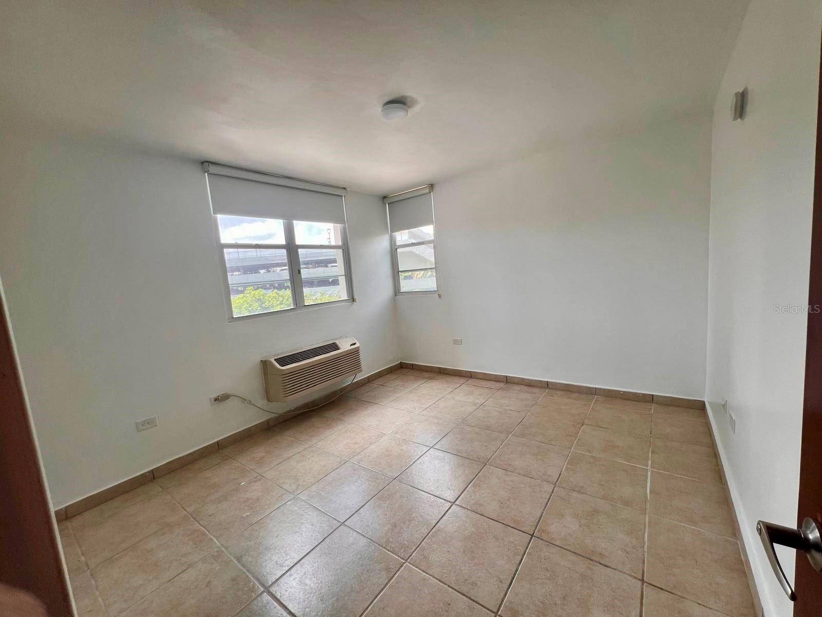 675 SERGIO CUEVAS BUSTAMANTE #401, SAN JUAN, PR — photo 6