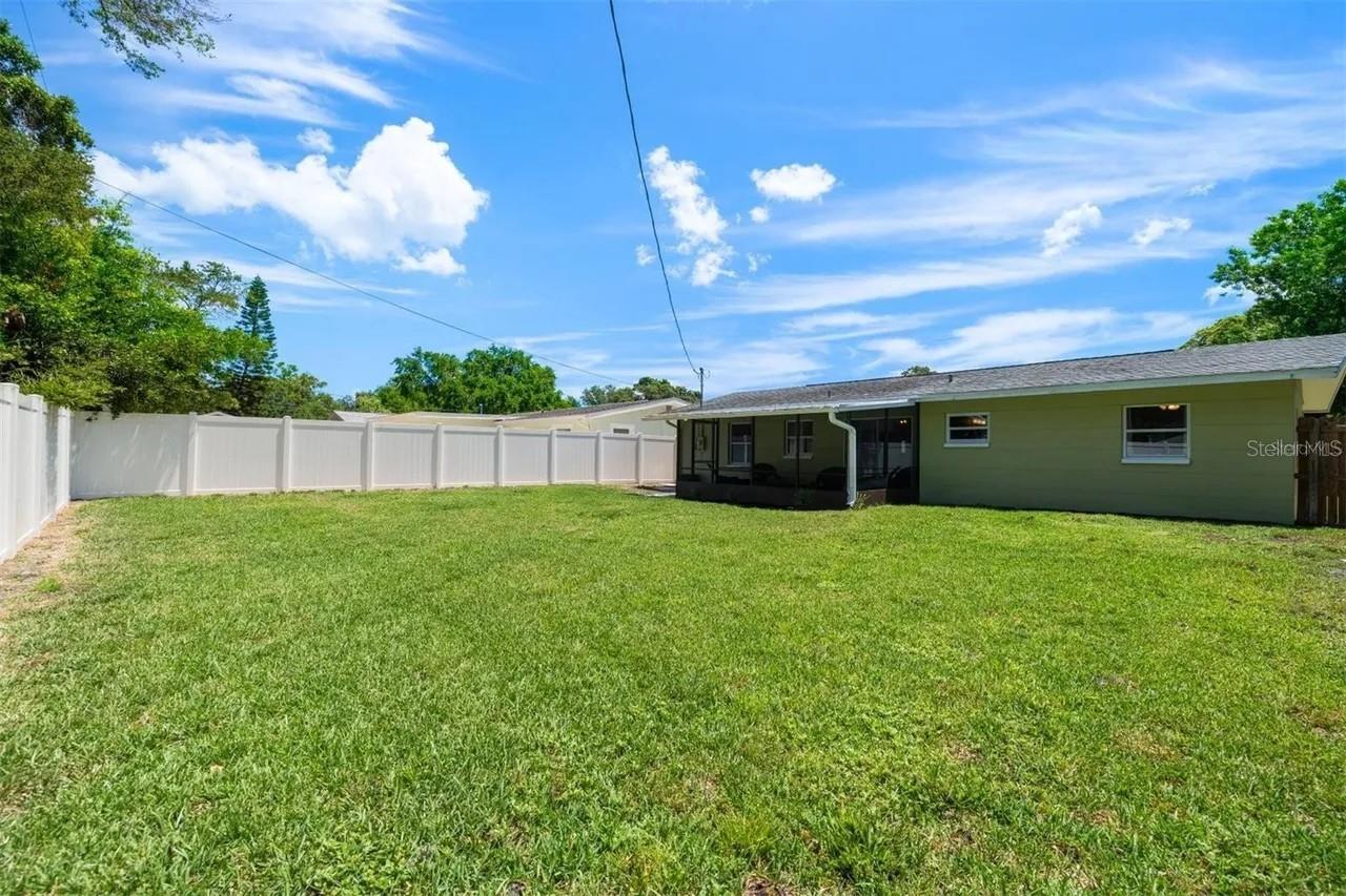 2132 ISABELLE ST, LARGO, FL — photo 12