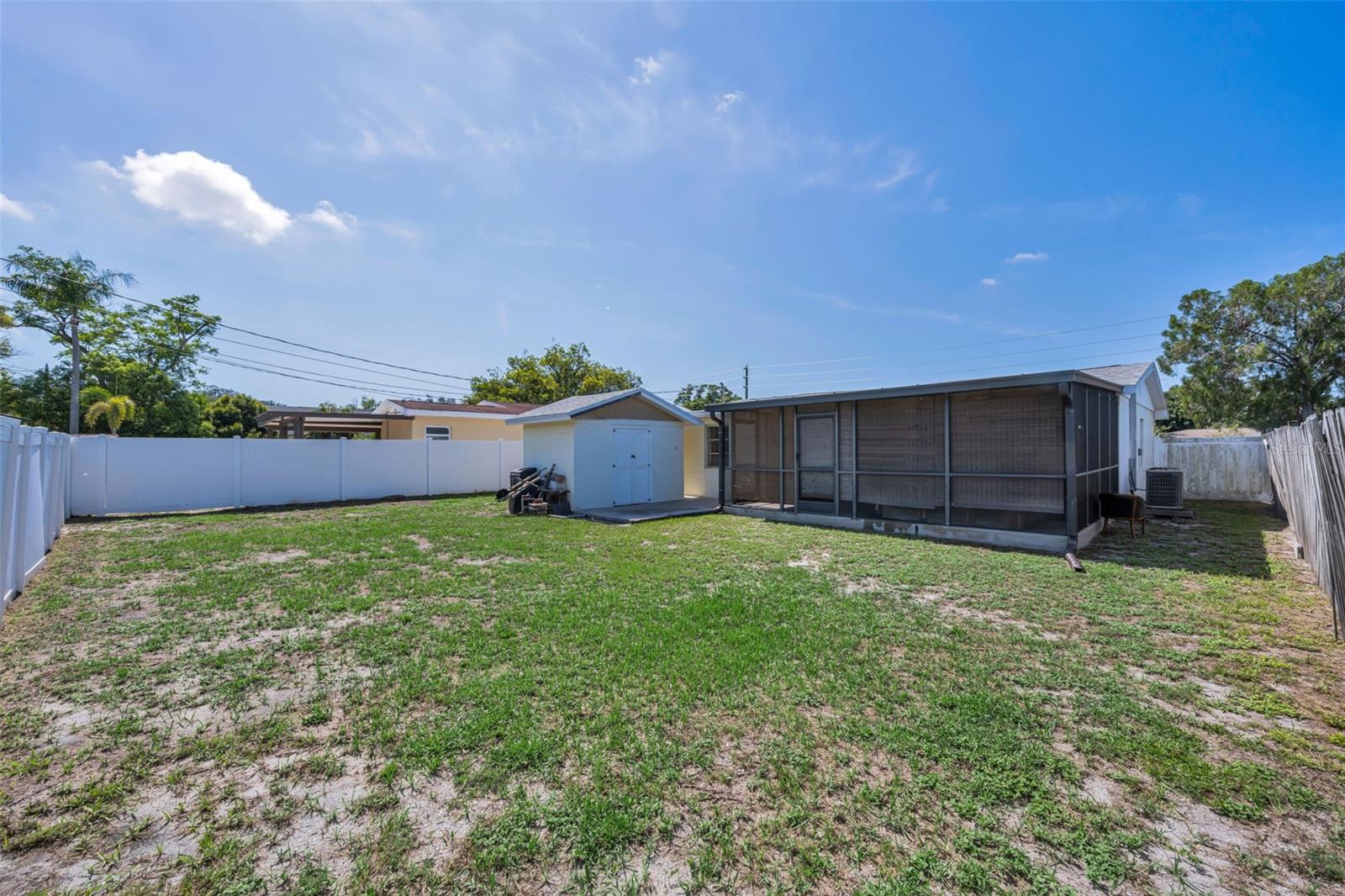4829 30TH AVE N, ST PETERSBURG, FL — photo 37
