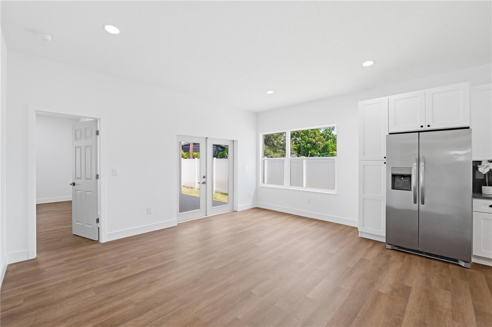 5111 68TH ST N, ST PETERSBURG, FL — photo 10