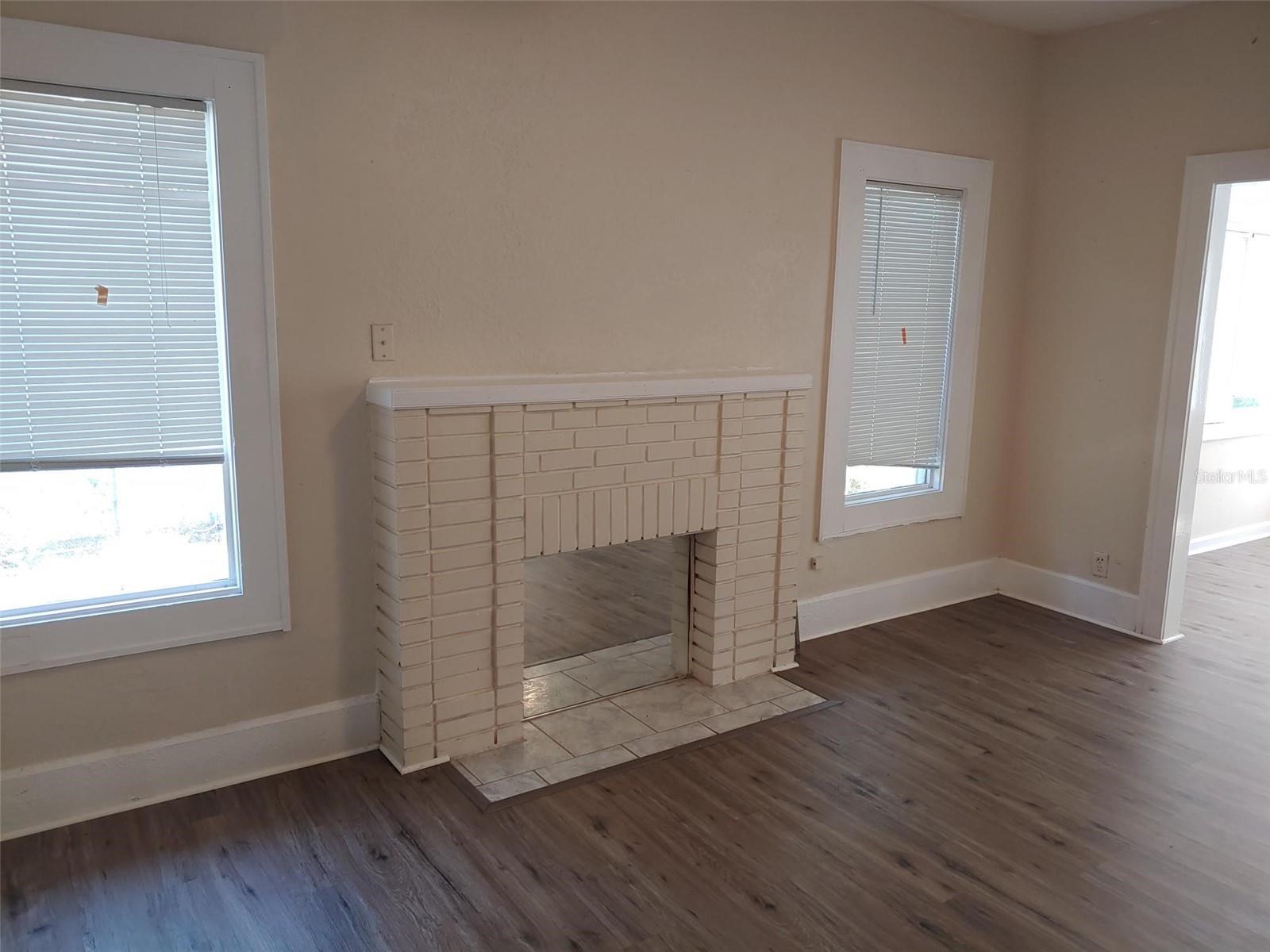 1924 30TH ST S, ST PETERSBURG, FL — photo 20