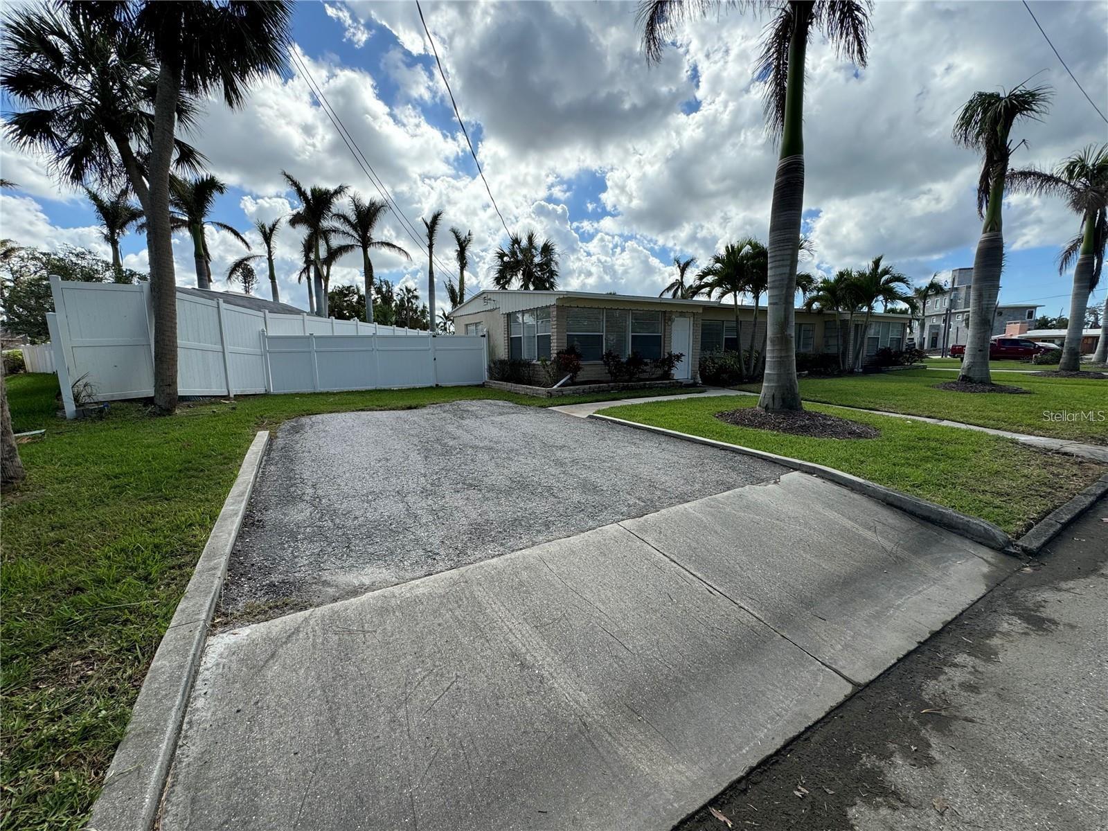 301 COLONIA LN W, NOKOMIS, FL — photo 14
