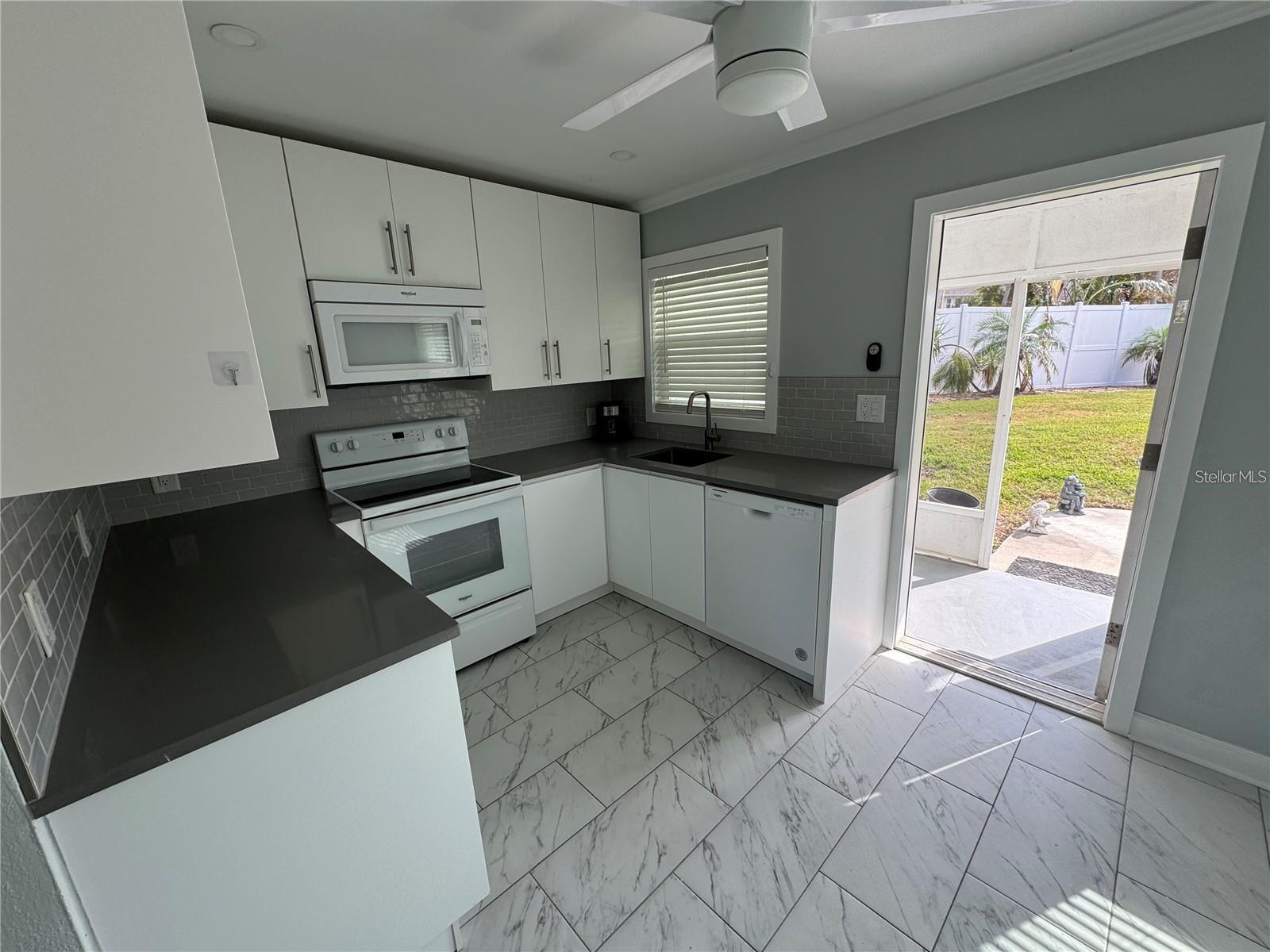 301 COLONIA LN W, NOKOMIS, FL — photo 18