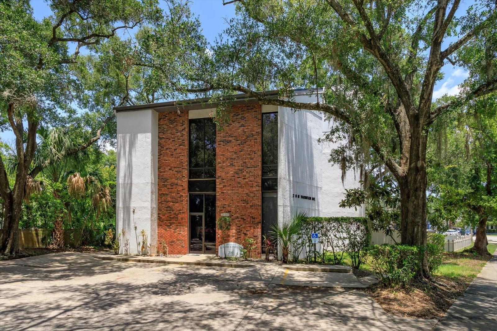 200 N THORNTON AVE, ORLANDO, FL