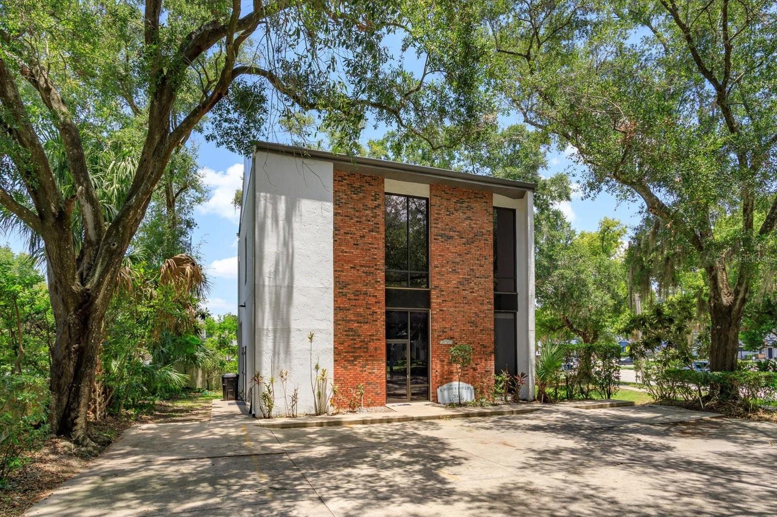 200 N THORNTON AVE, ORLANDO, FL — photo 2