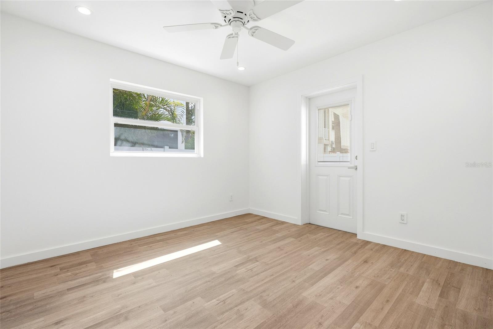 1867 MICHIGAN AVE NE, ST PETERSBURG, FL — photo 15
