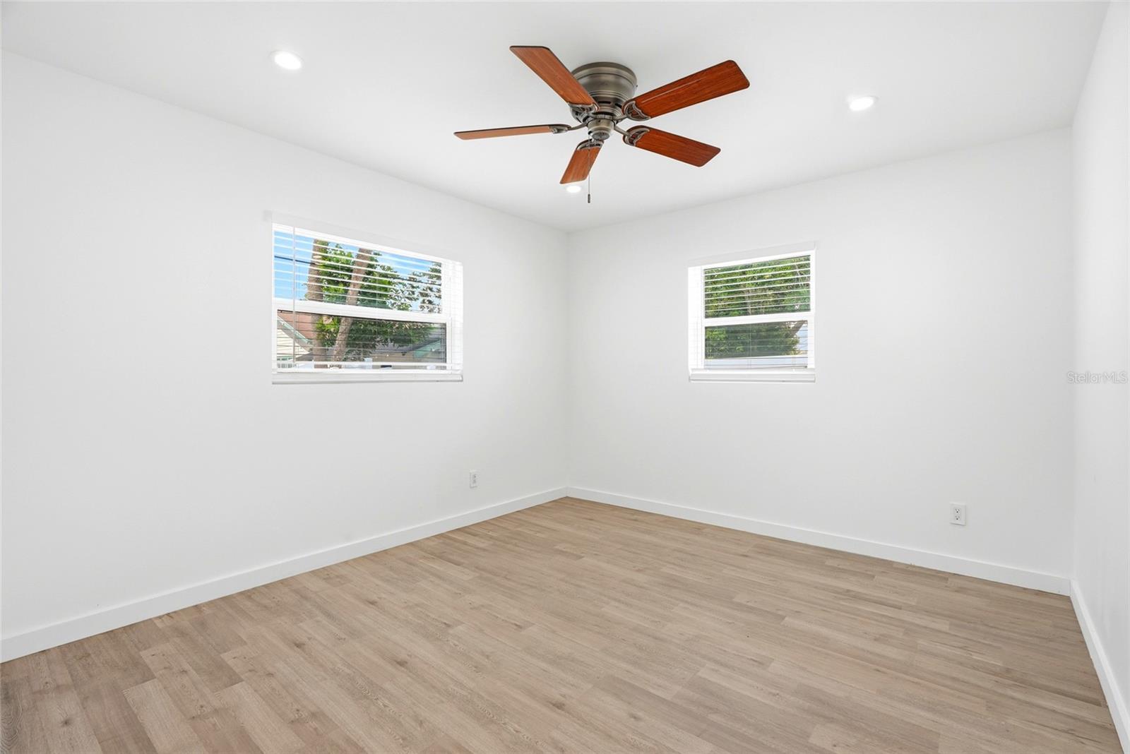 1867 MICHIGAN AVE NE, ST PETERSBURG, FL — photo 19
